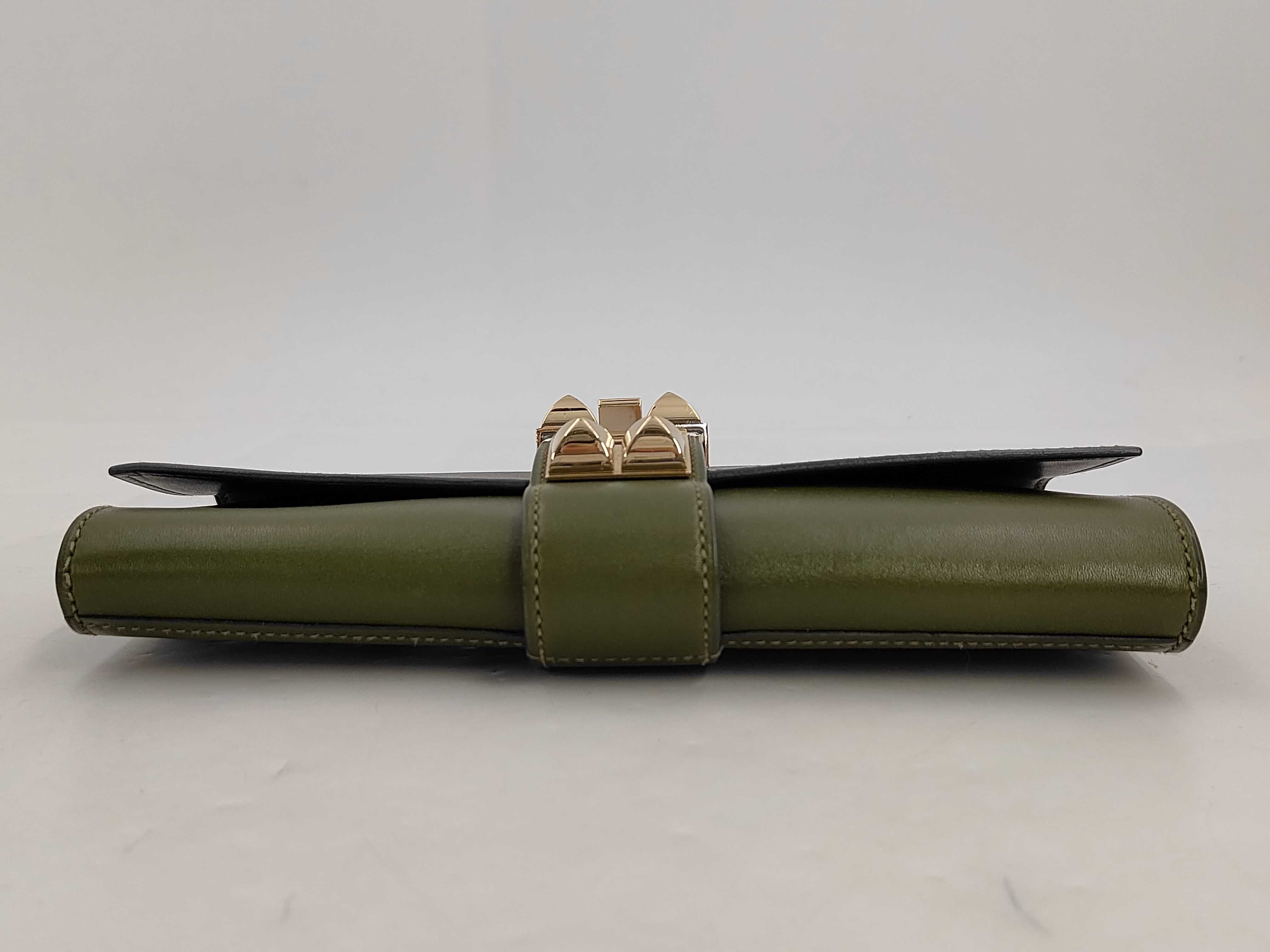 clutch bag — view 3