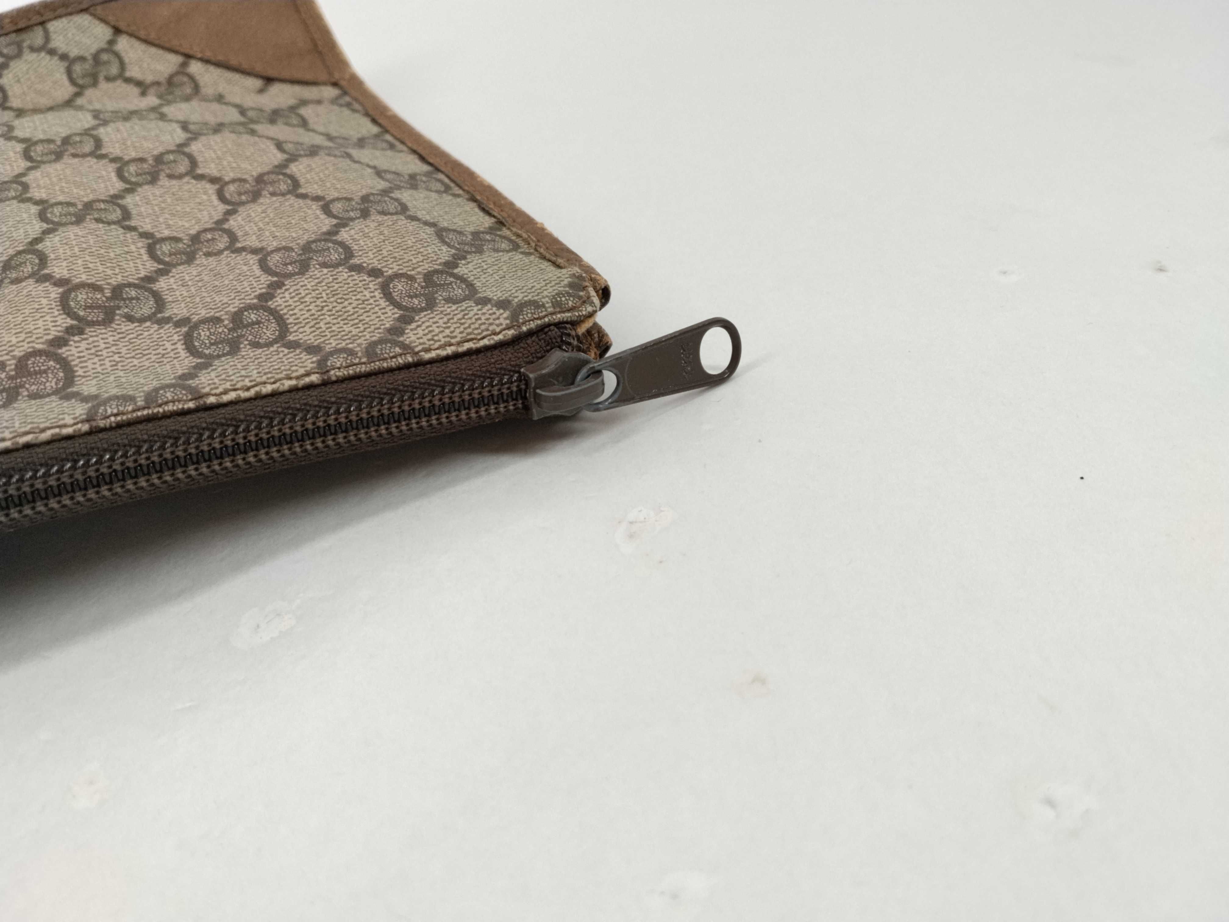GG Supreme Vintage Clutch Bag *1 Clutch Bag — view 7