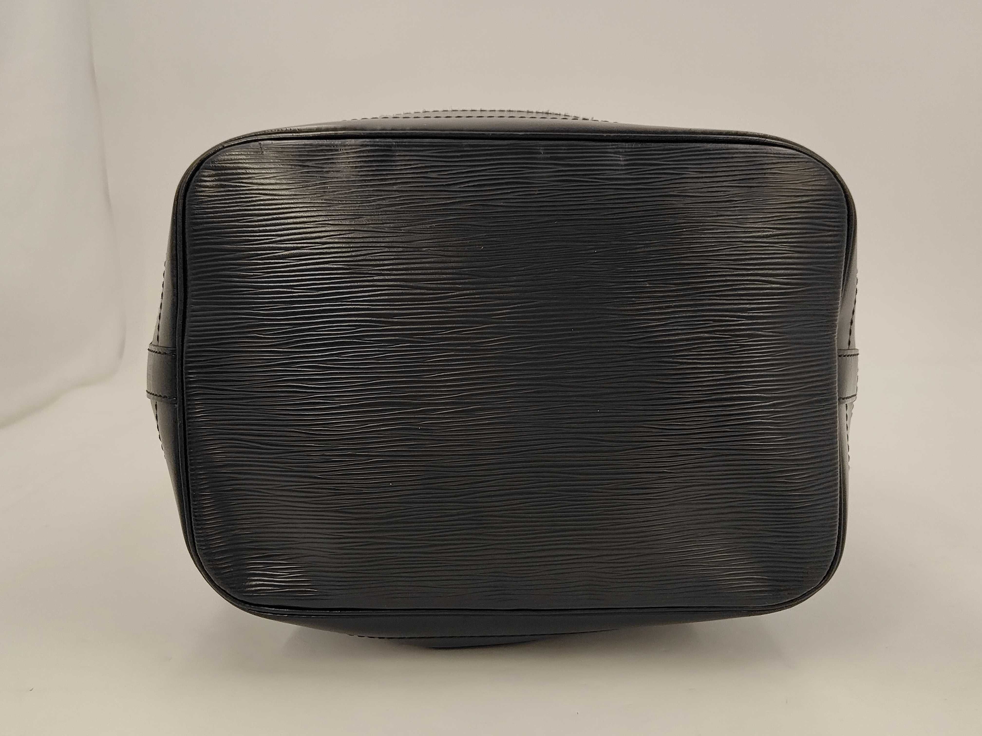 Epi Noé Shoulder Bag — view 3