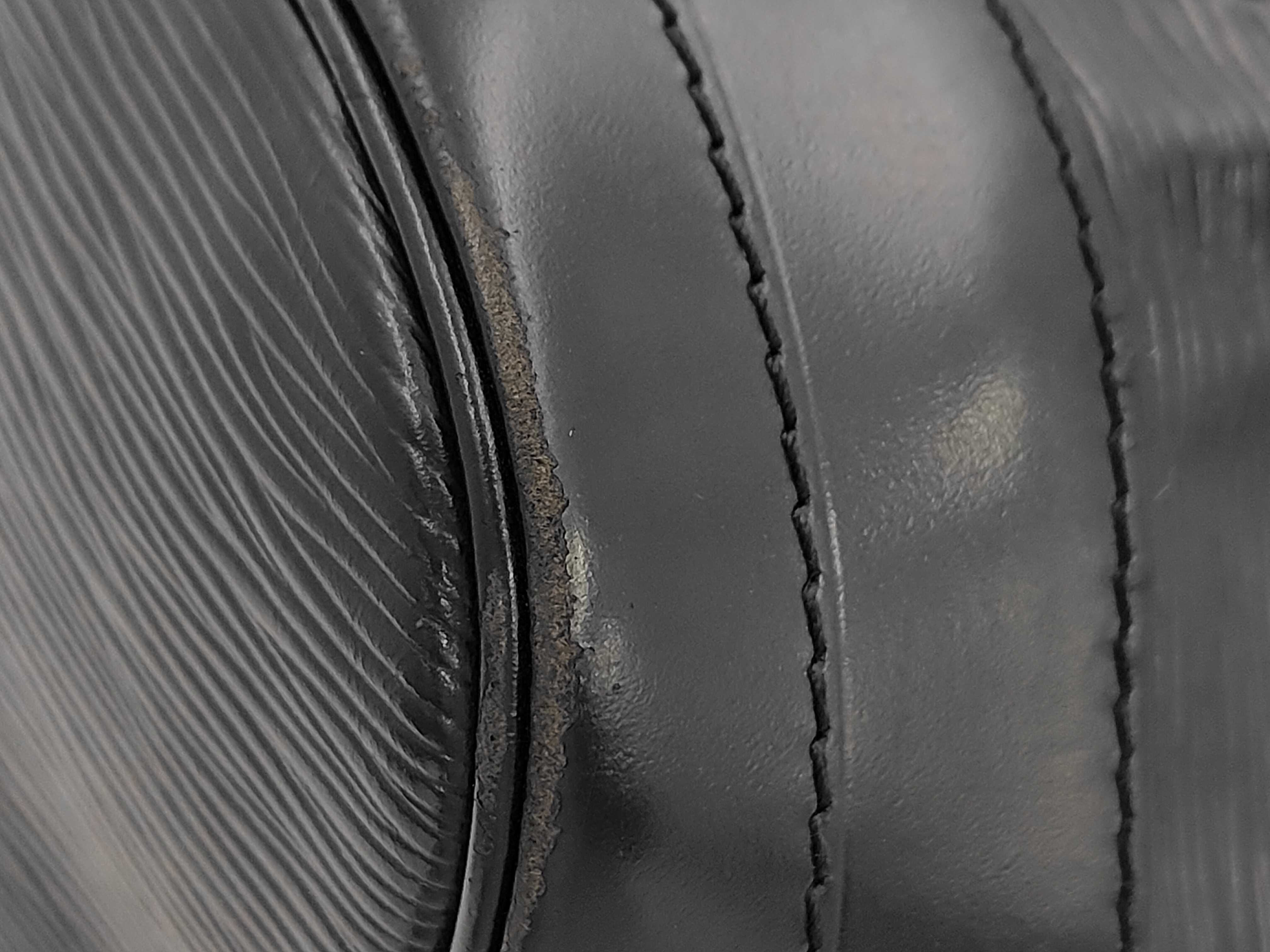 Epi Noé Shoulder Bag — view 4