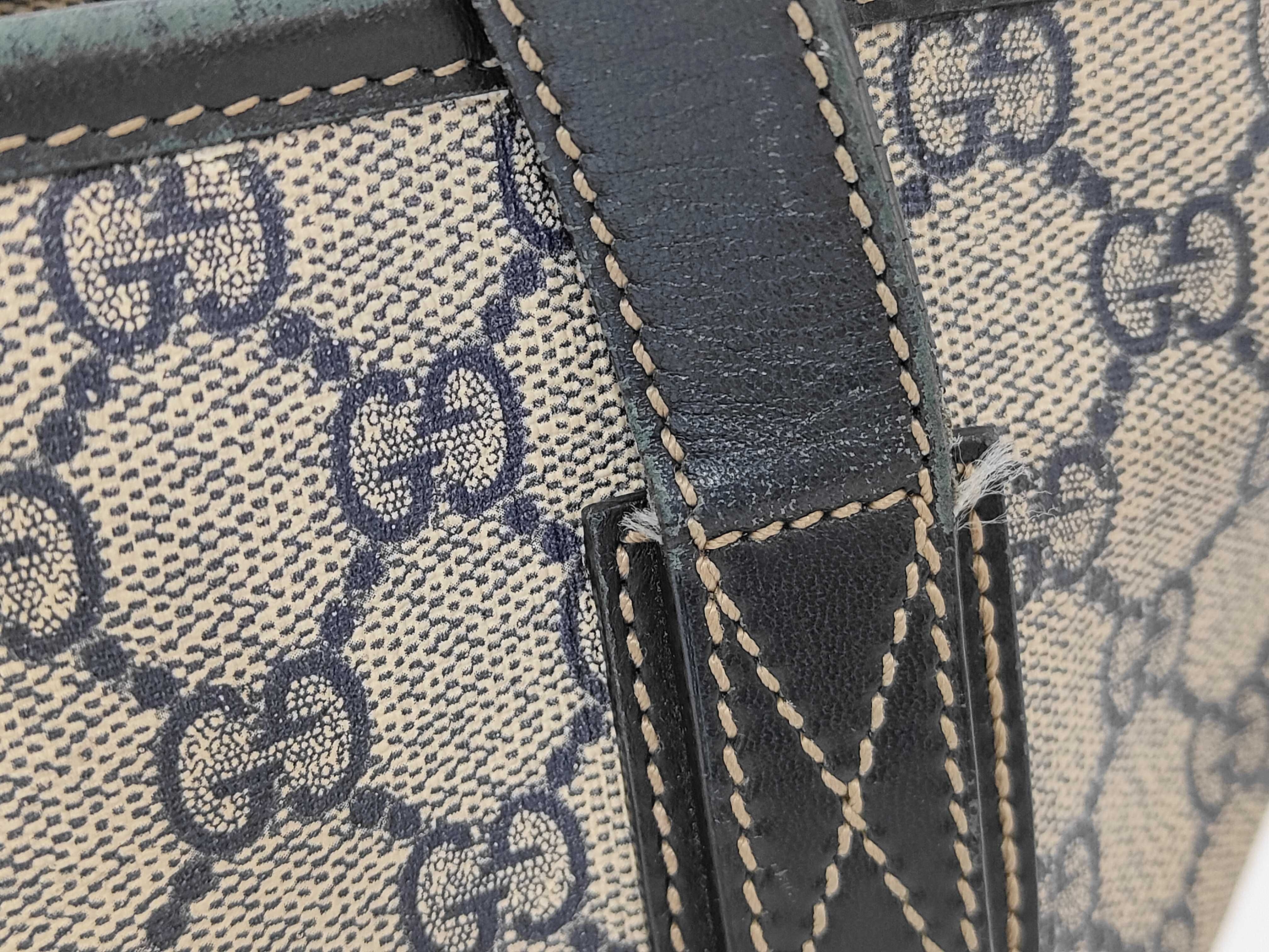 GG Supreme Gucci 211138 Handbag GG Supreme PVC Leather Navy Handbag — view 3