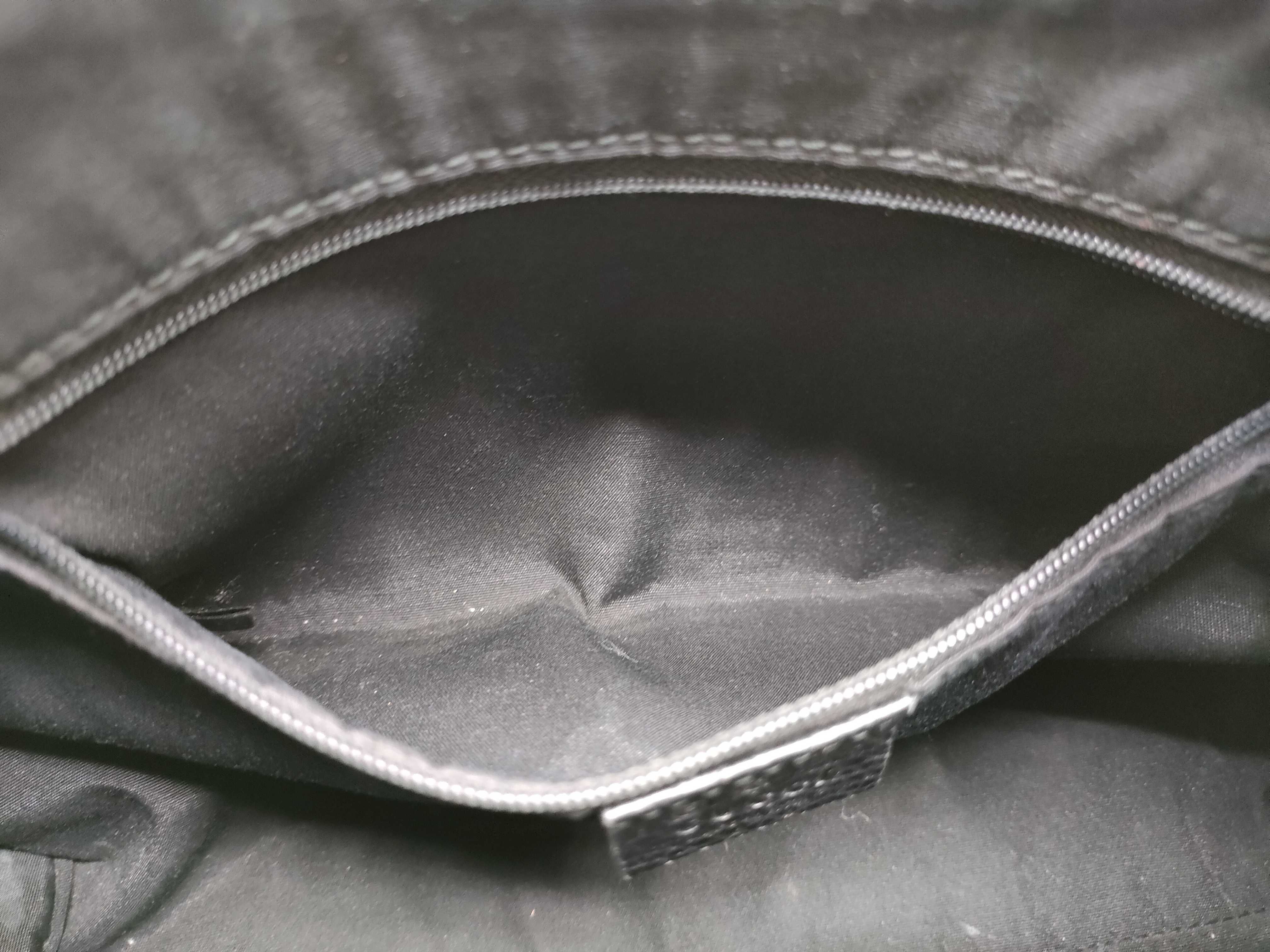 GG Canvas Gucci Abbey Shoulder Bag GG Canvas Shoulder Bag — view 11