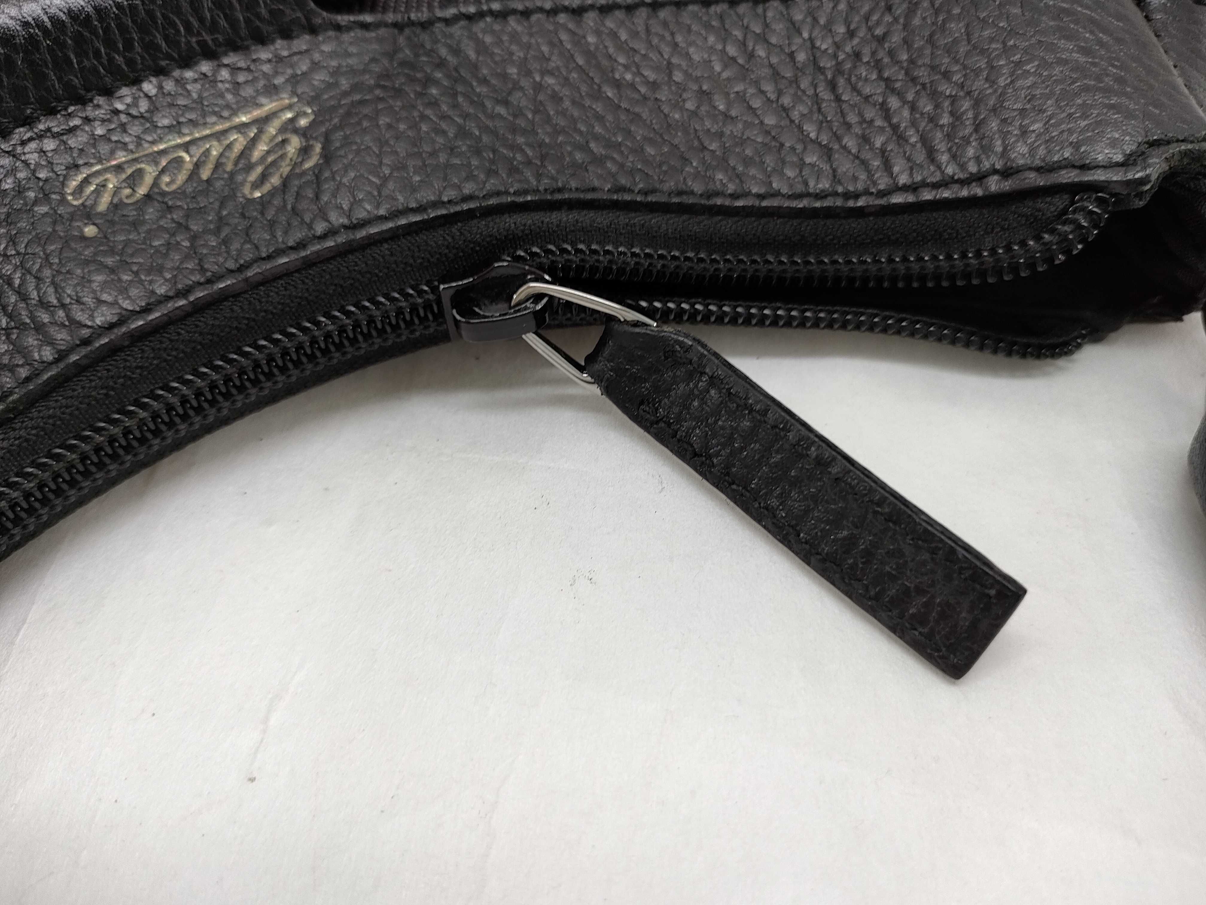 GG Canvas Gucci Abbey Shoulder Bag GG Canvas Shoulder Bag — view 14