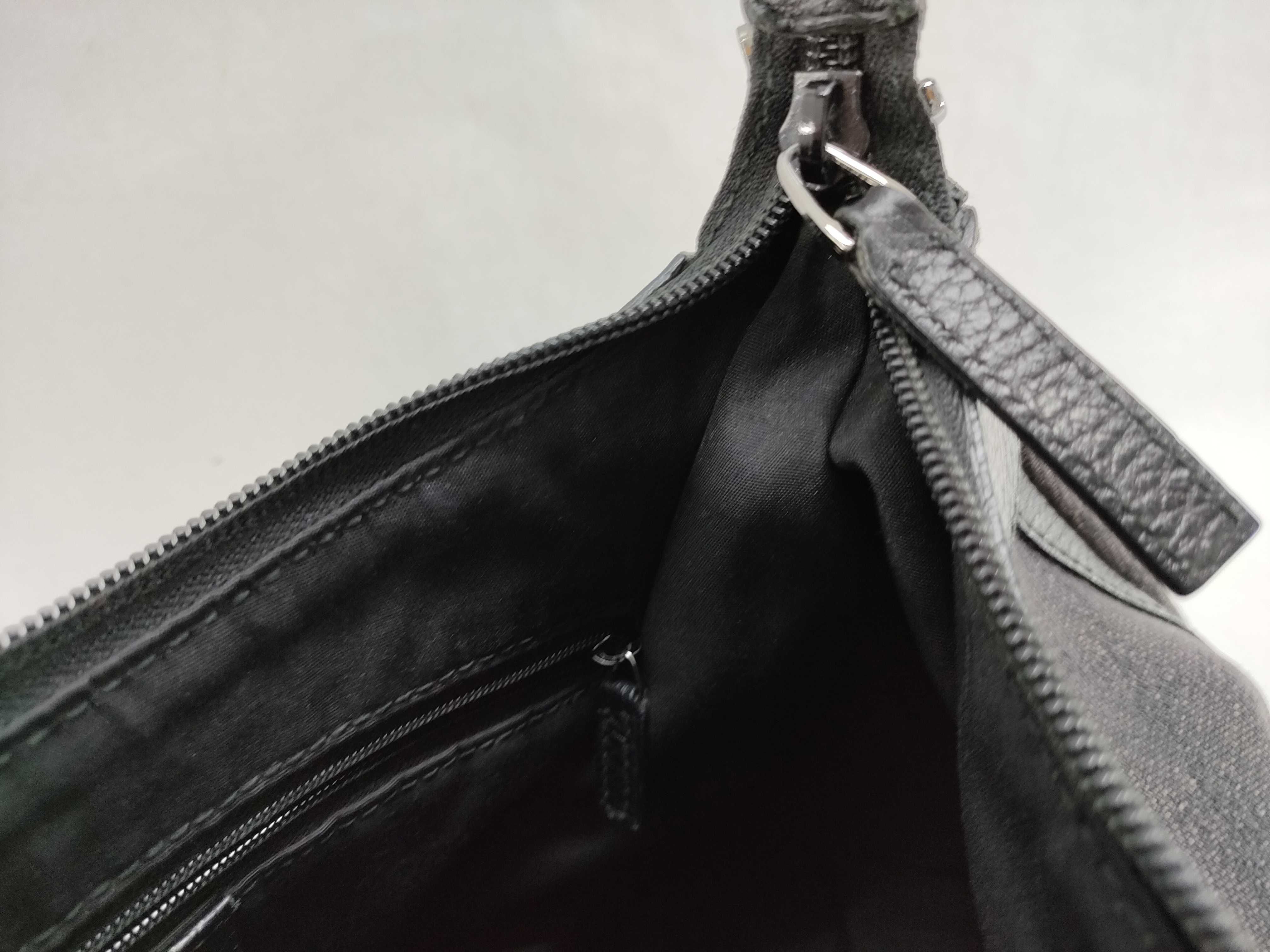 GG Canvas Gucci Abbey Shoulder Bag GG Canvas Shoulder Bag — view 9