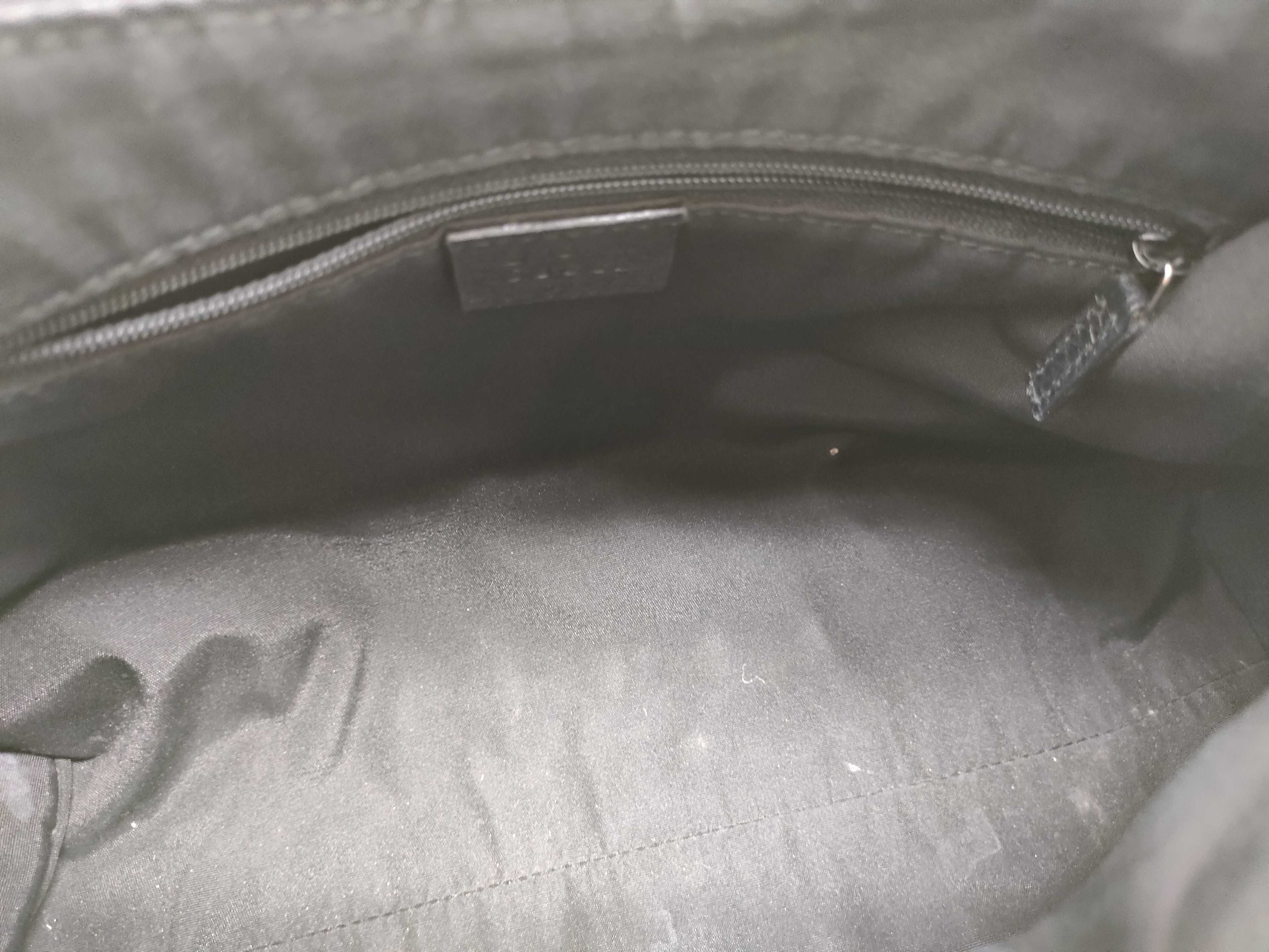 GG Canvas Gucci Abbey Shoulder Bag GG Canvas Shoulder Bag — view 10