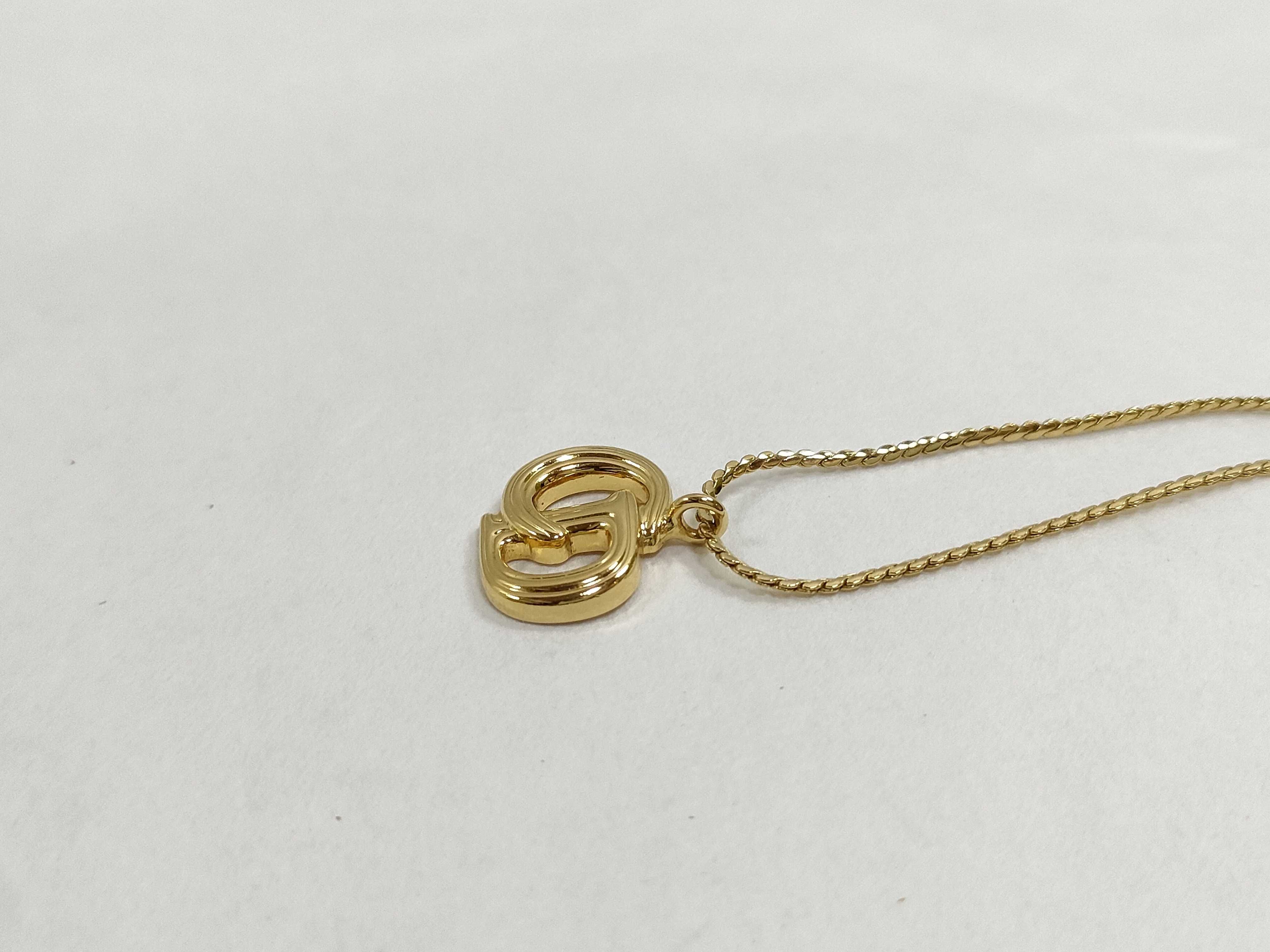 necklace — view 3