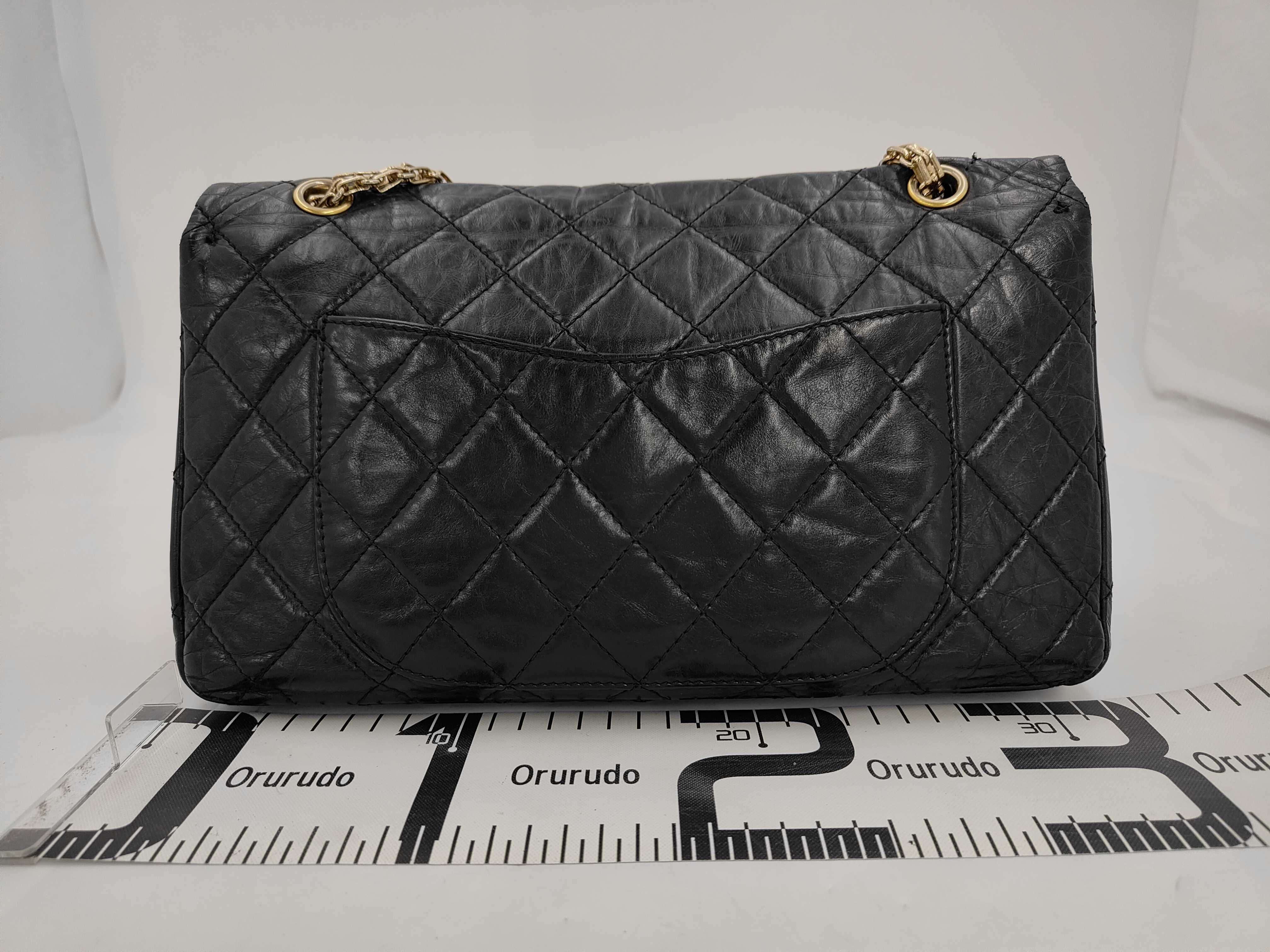 2.55 Matelassé Calfskin Black Gold Shoulder Bag (Serial Number 15) — view 2