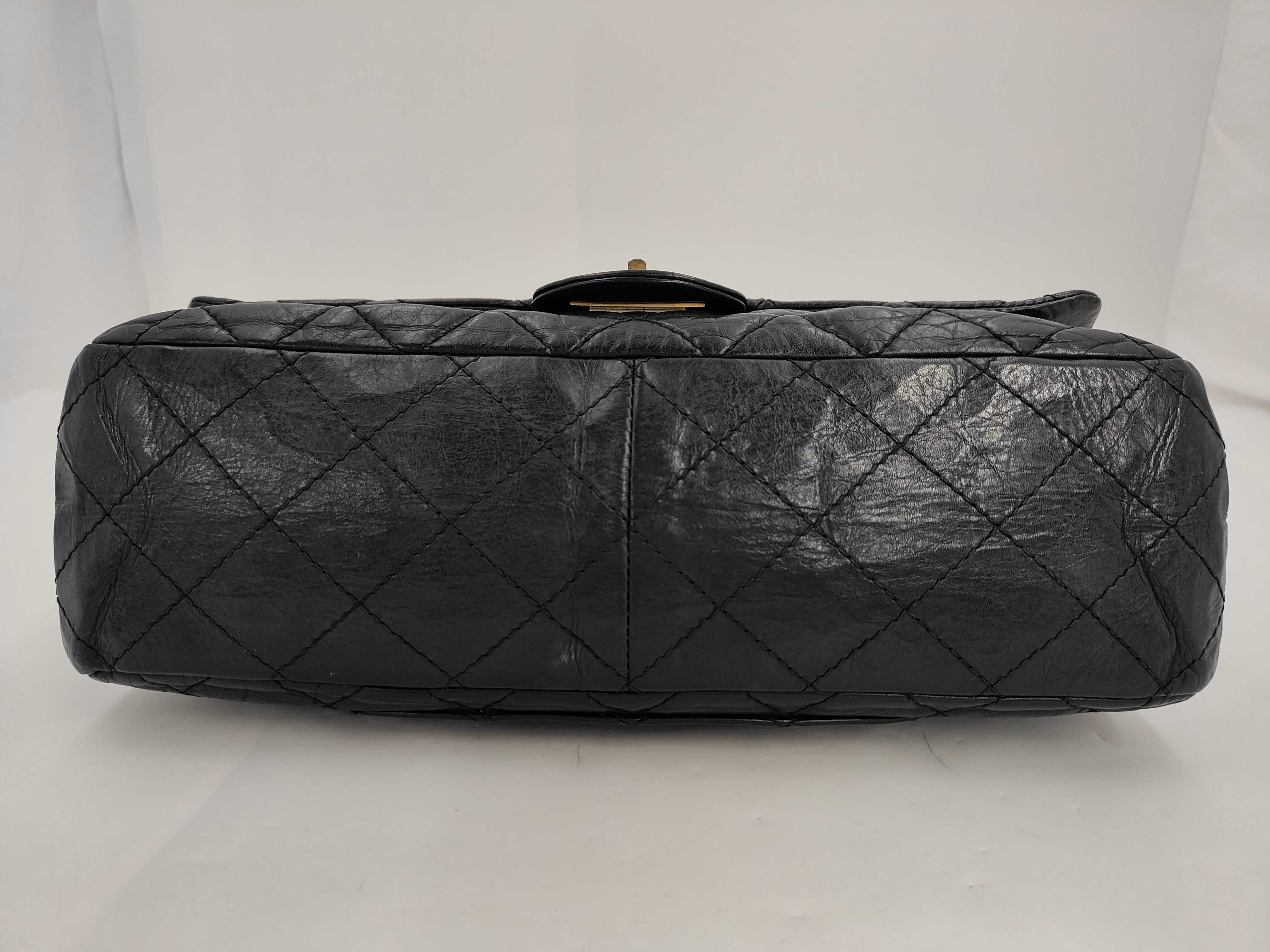 2.55 Matelassé Calfskin Black Gold Shoulder Bag (Serial Number 15) — view 3