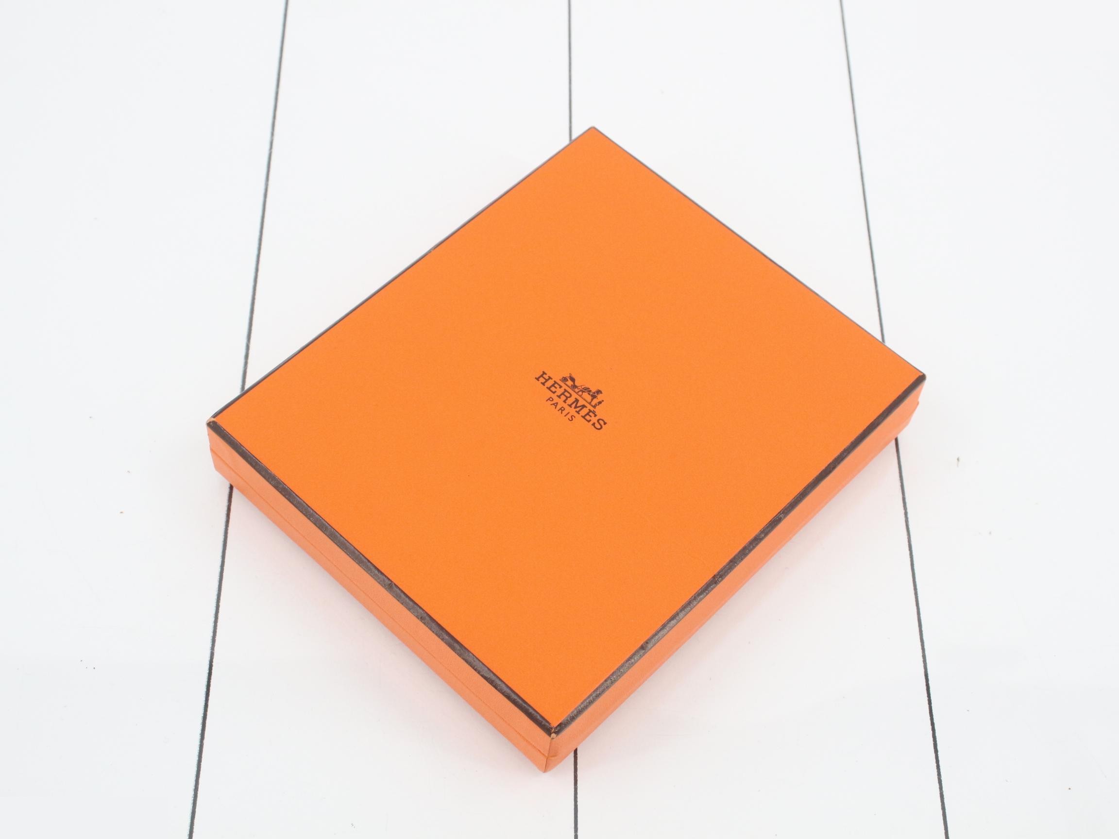 Notebook — view 5
