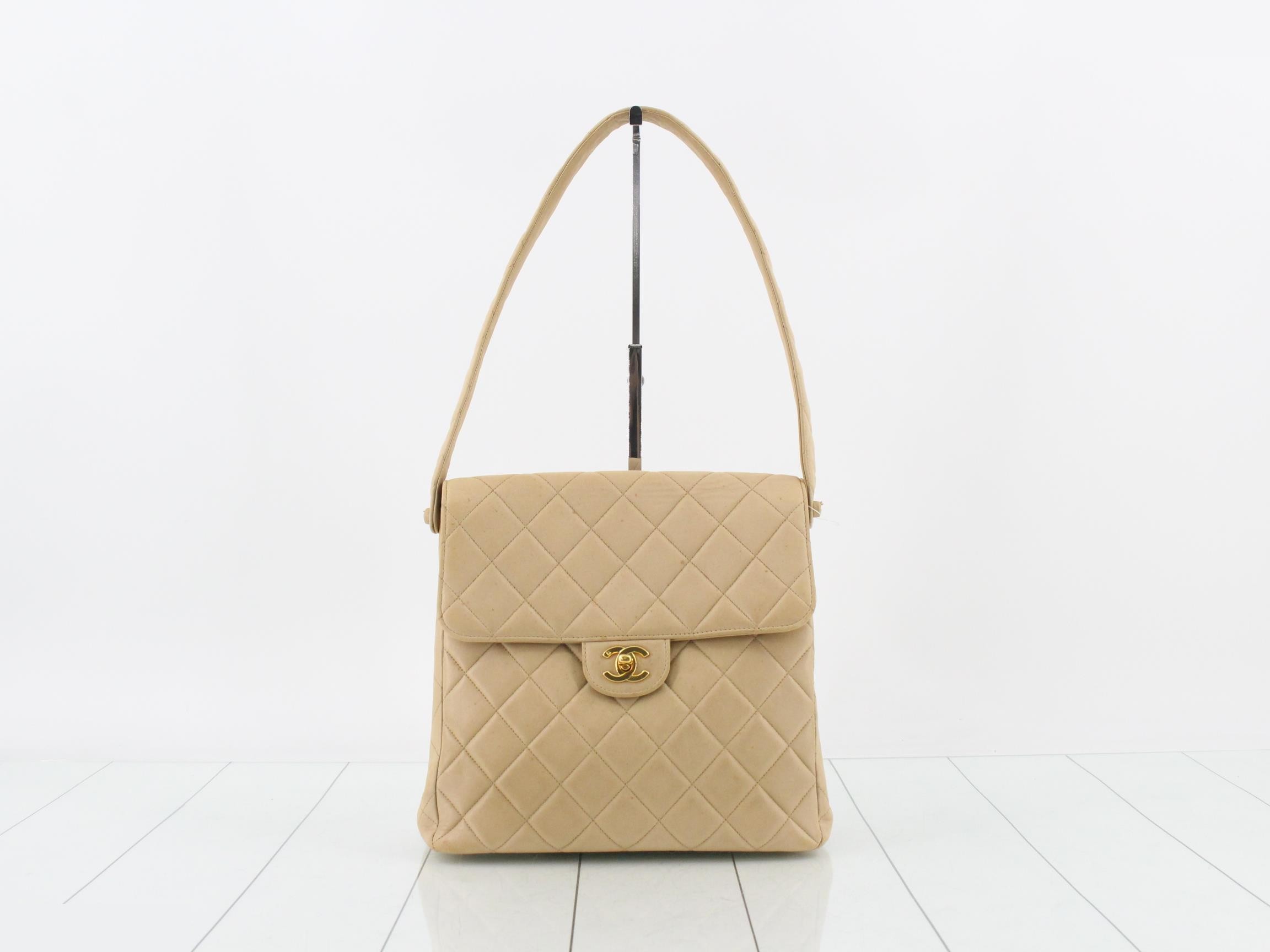 Matelassé (Bag) - Shoulder Bag, One-Shoulder, Double-Sided Flap, Lambskin — view 2