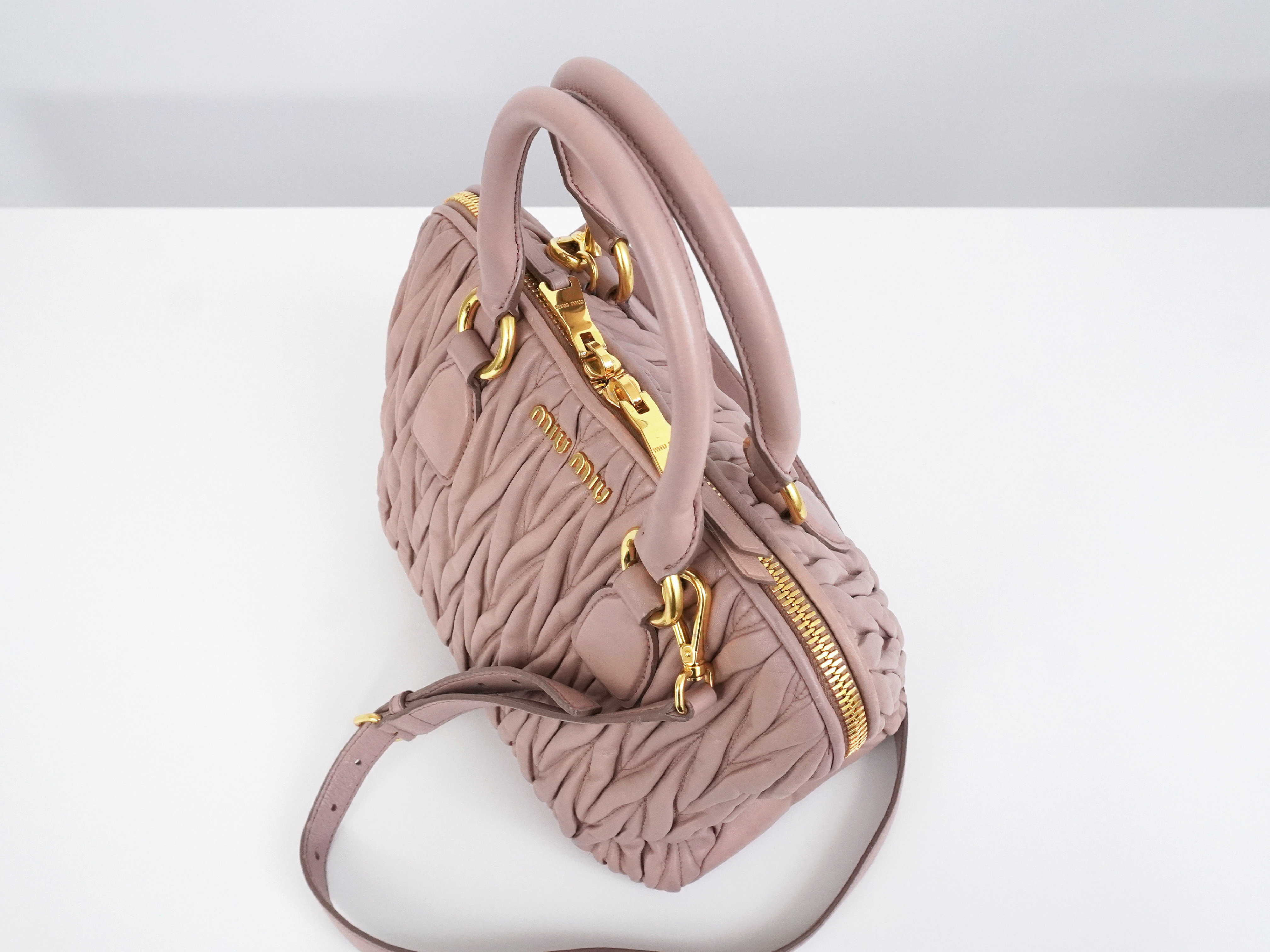Matelassé Top Handle Bag (2-way handbag) — view 4