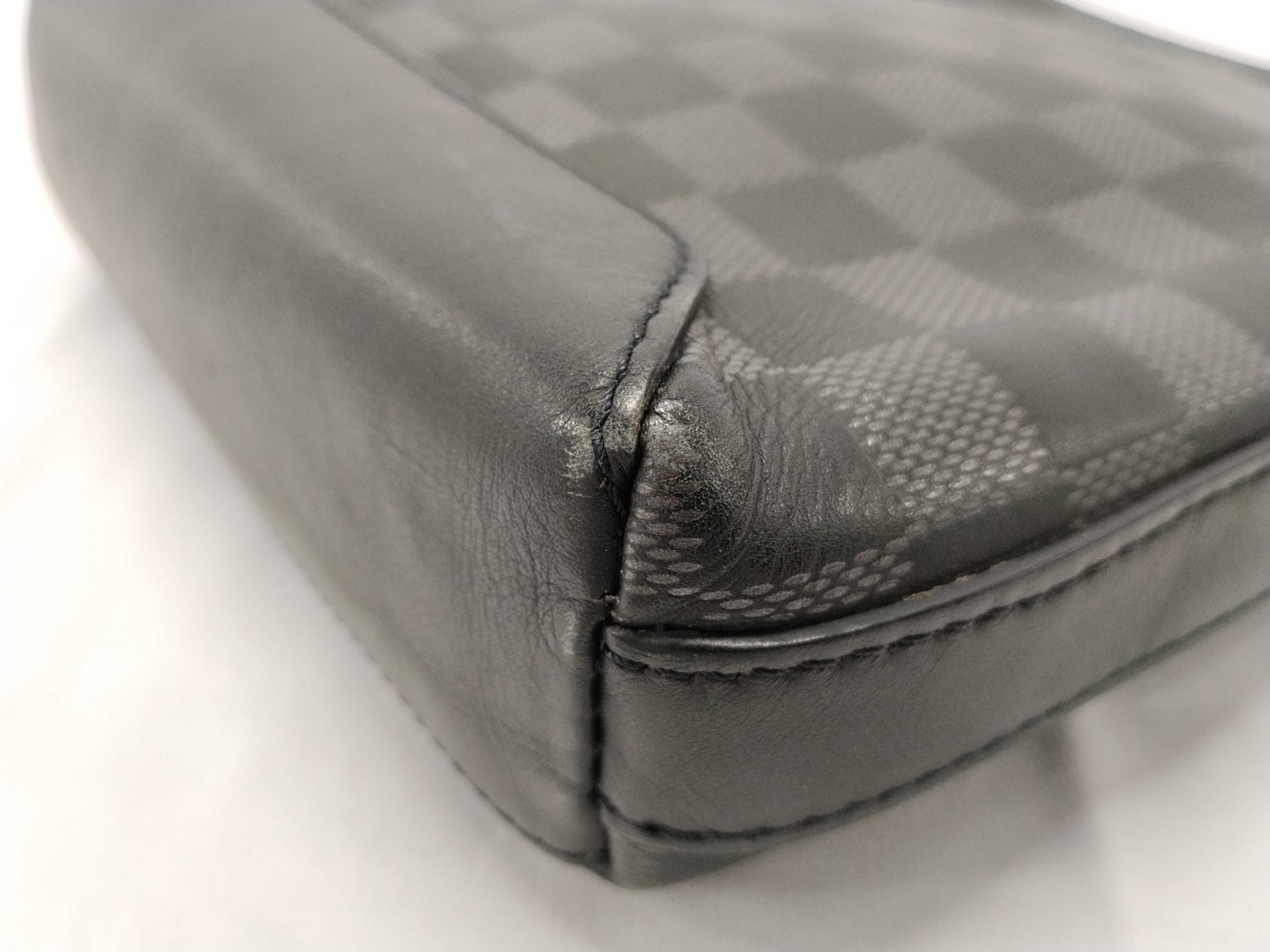 Damier Graphite ID- Damier Infini Discovery Messenger PPM #N40122 Shoulder Bag — view 8