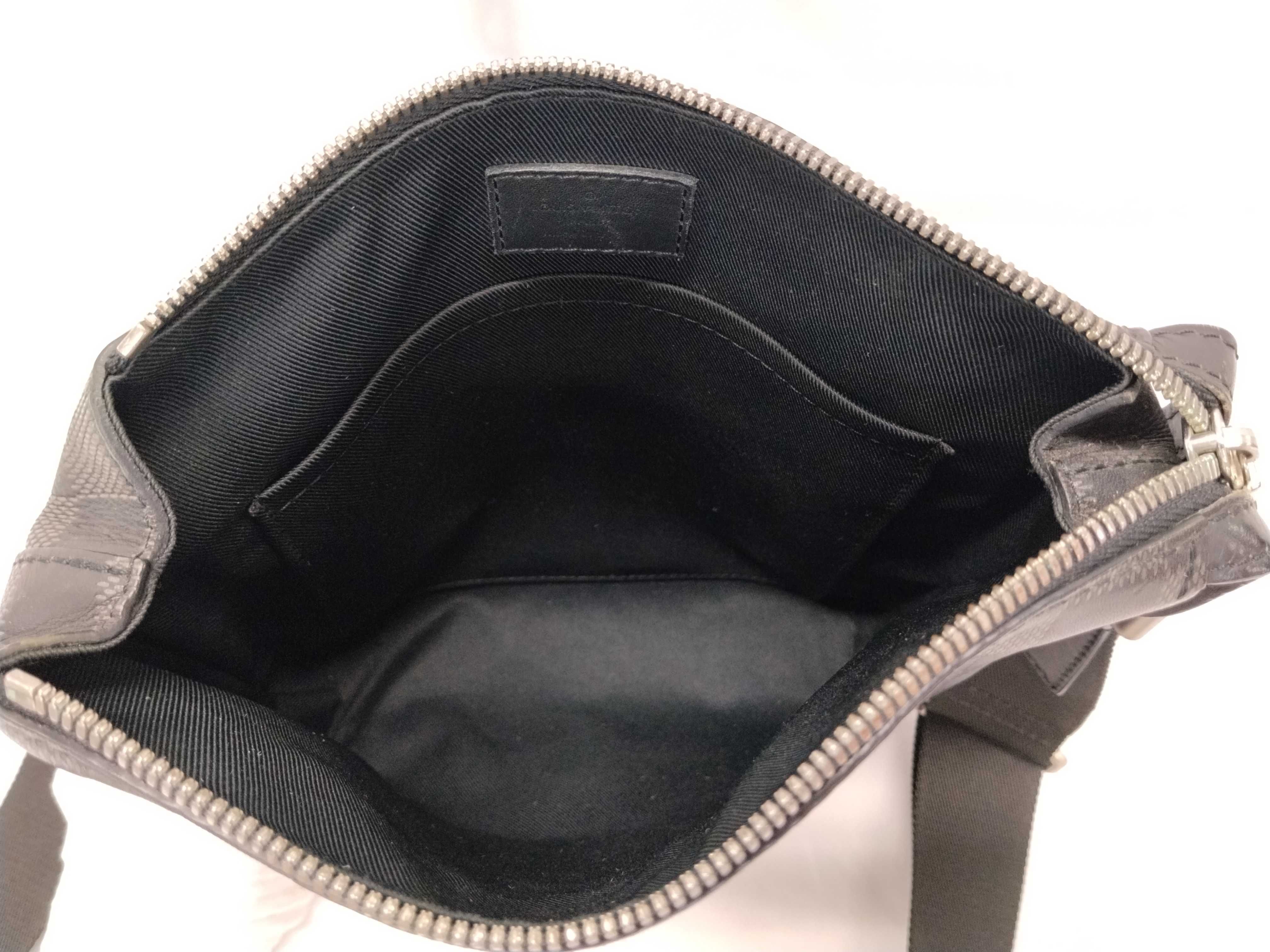 Damier Graphite ID- Damier Infini Discovery Messenger PPM #N40122 Shoulder Bag — view 10