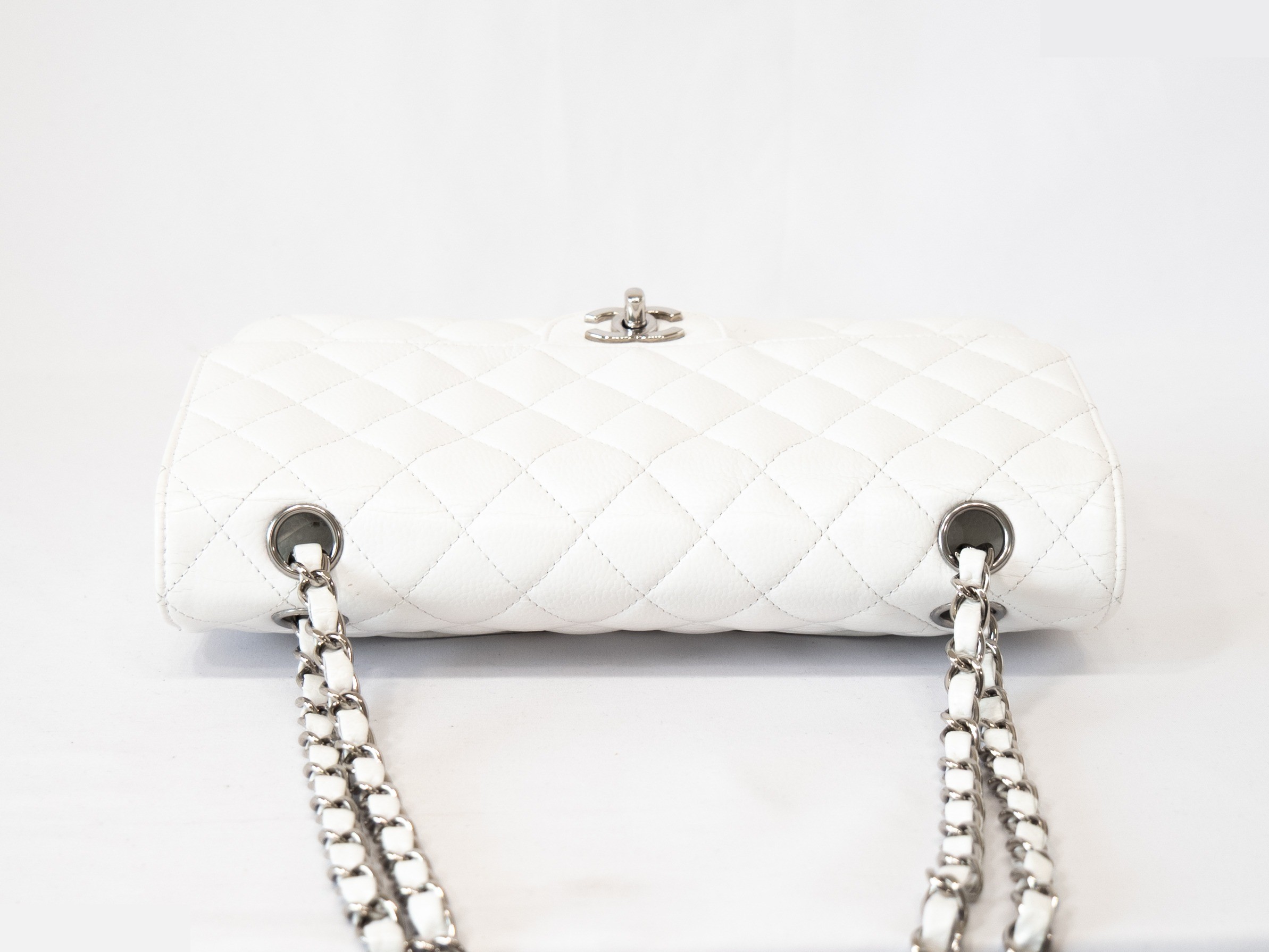 Matelassé Caviar Skin Double Flap Seal — view 3