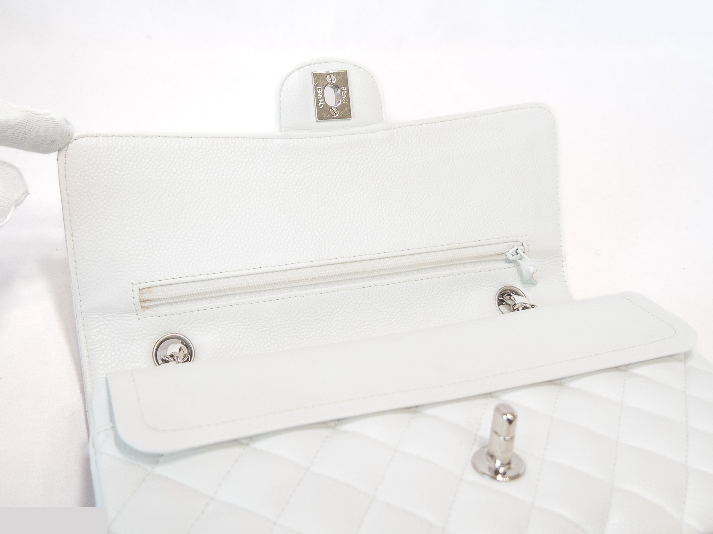 Matelassé Caviar Skin Double Flap Seal — view 6