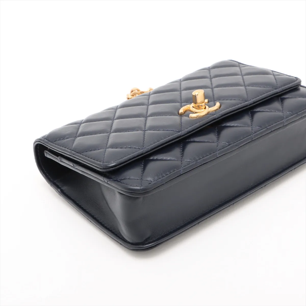 Matelasse Lambskin Chain Shoulder Bag Navy Gold Hardware JPPECT0L Random Plate — view 4