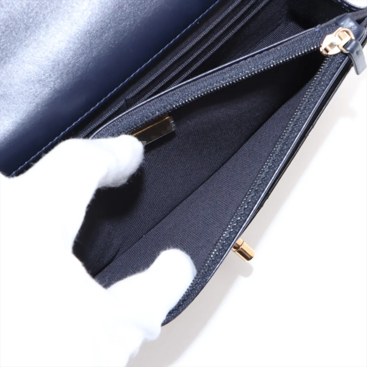 Matelasse Lambskin Chain Shoulder Bag Navy Gold Hardware JPPECT0L Random Plate — view 8