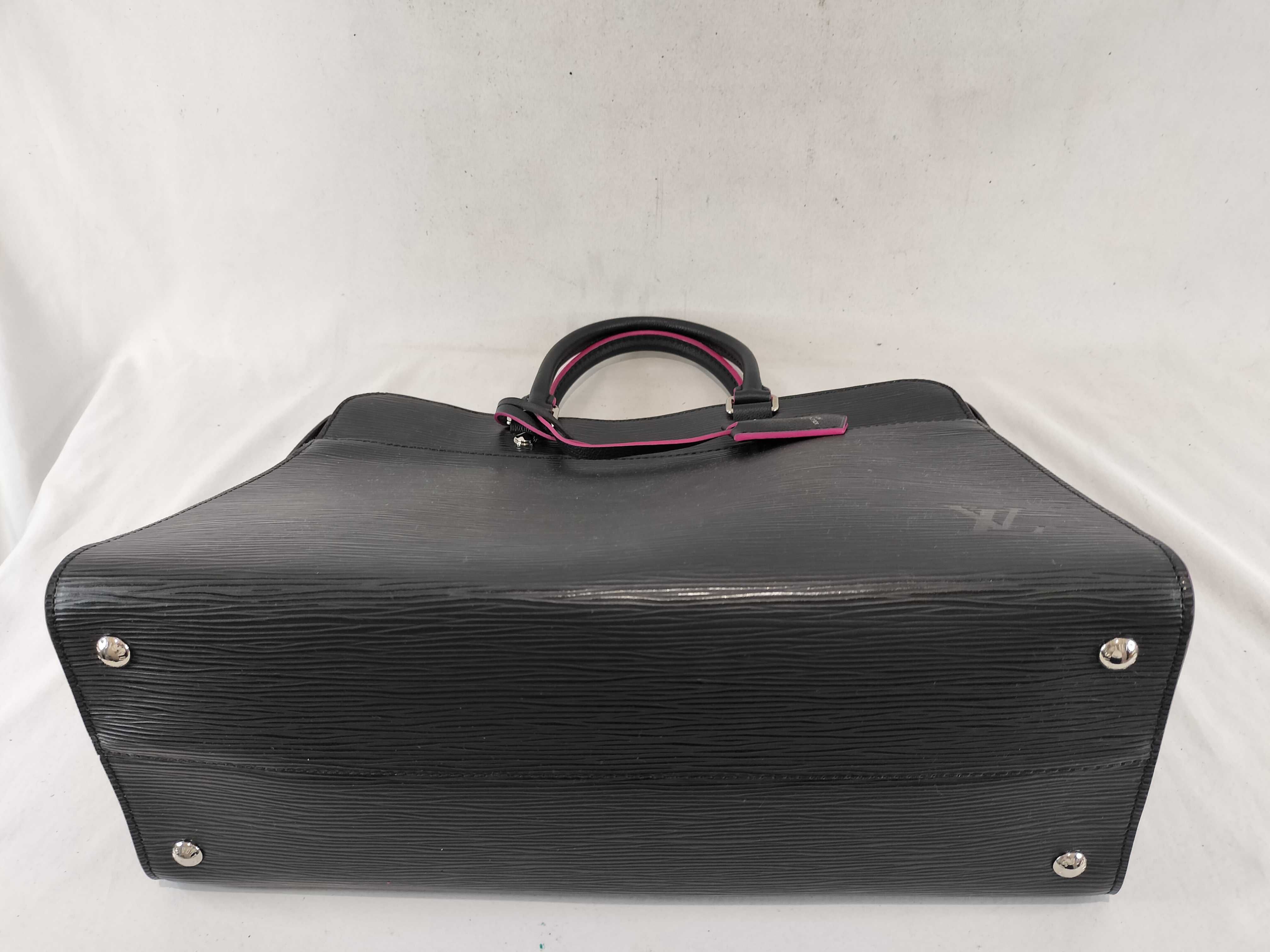 Epi Vaneau GM Handbag — view 5