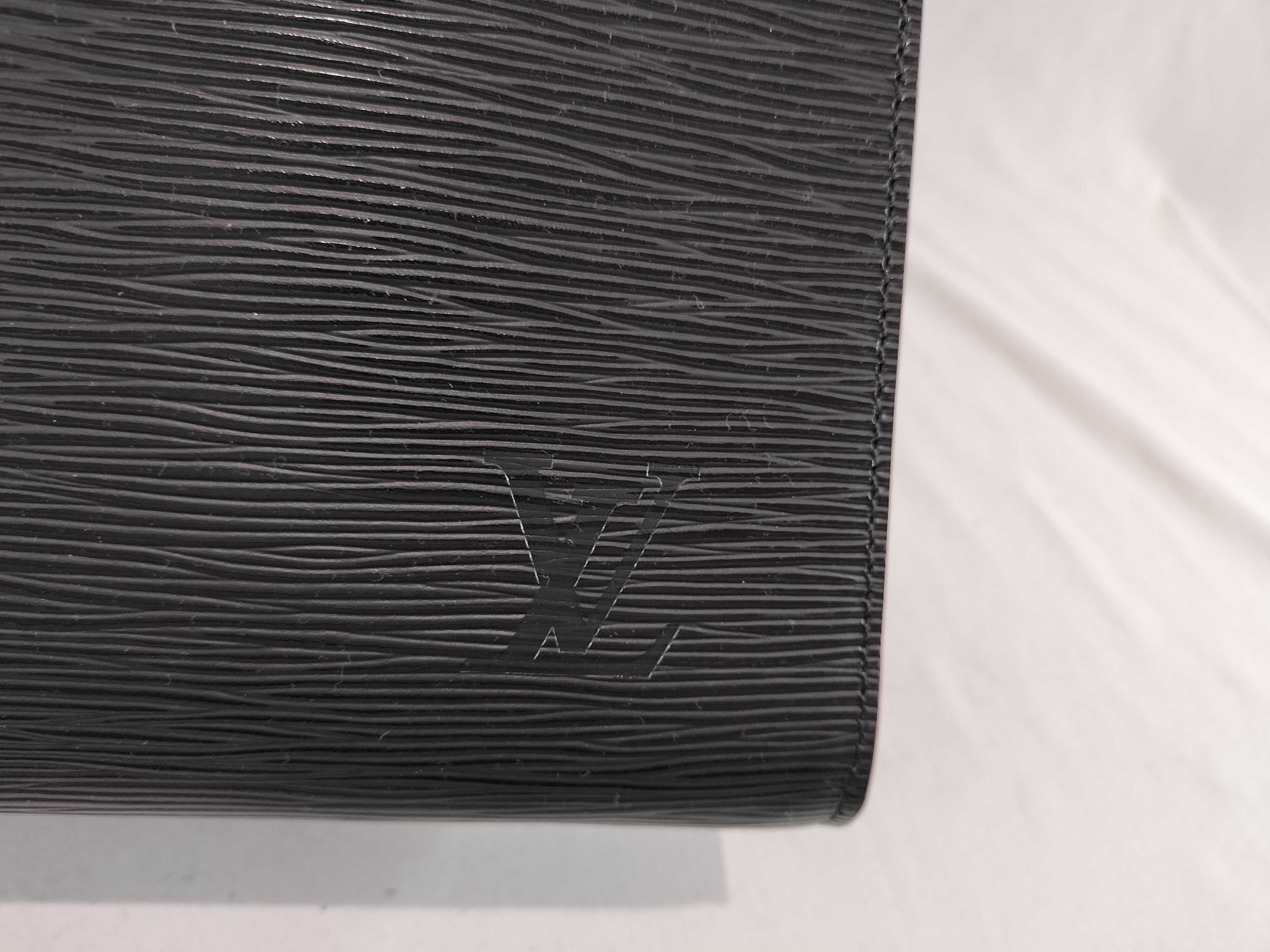 Epi Vaneau GM Handbag — view 6