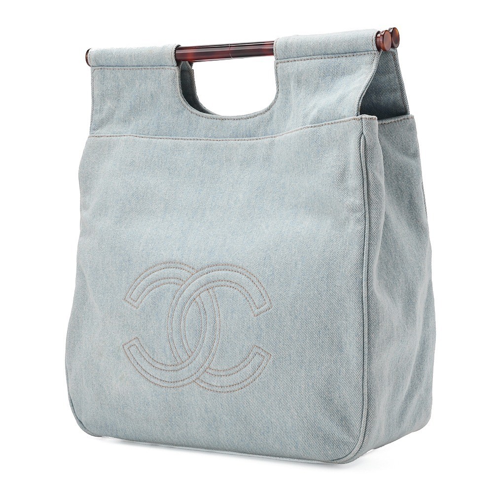 Denim tote bag with Coco Mark logo, blue, gold hardware, model number 4. — view 4
