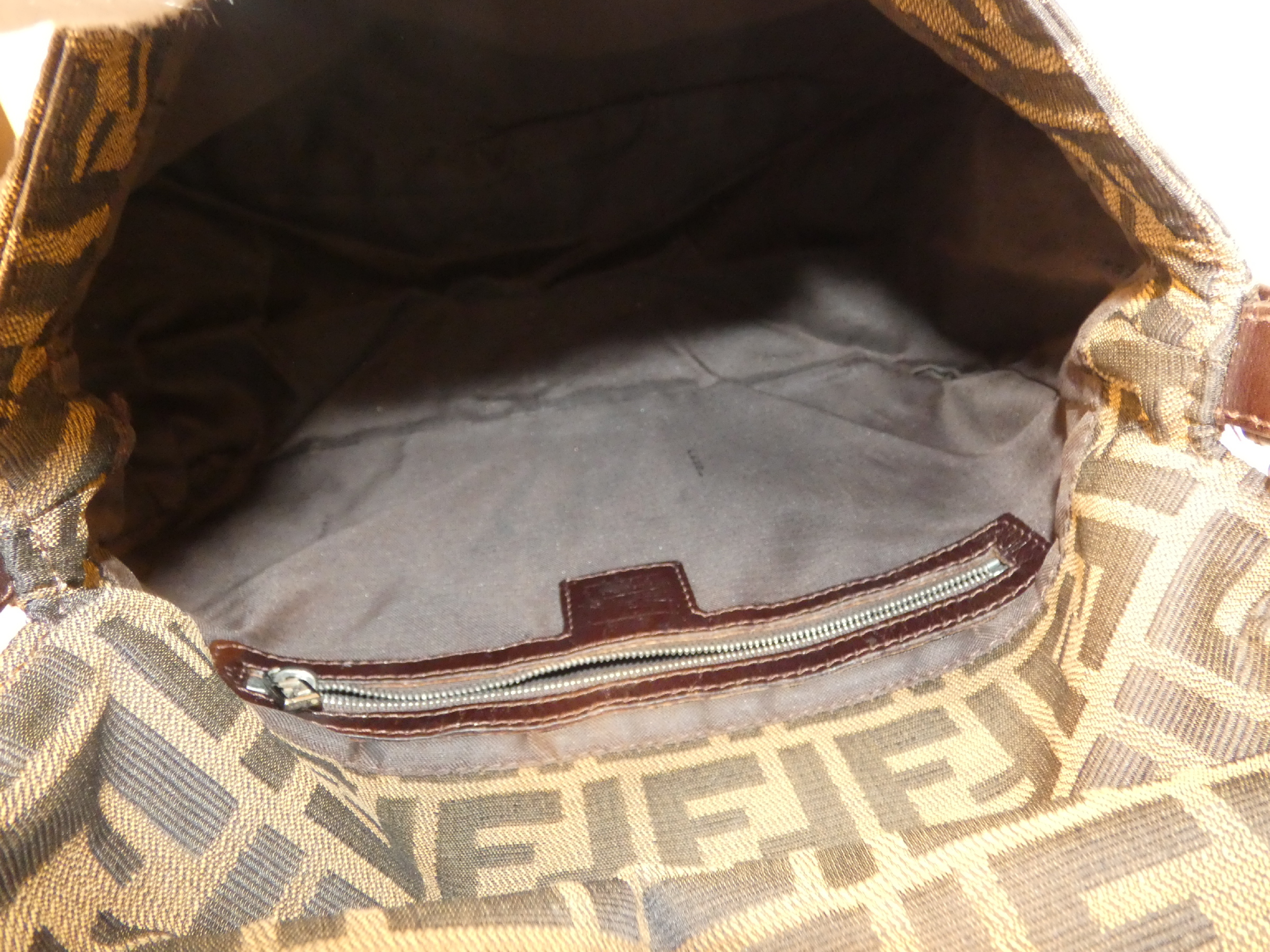 Zucca Mamma Shoulder Bag — view 9