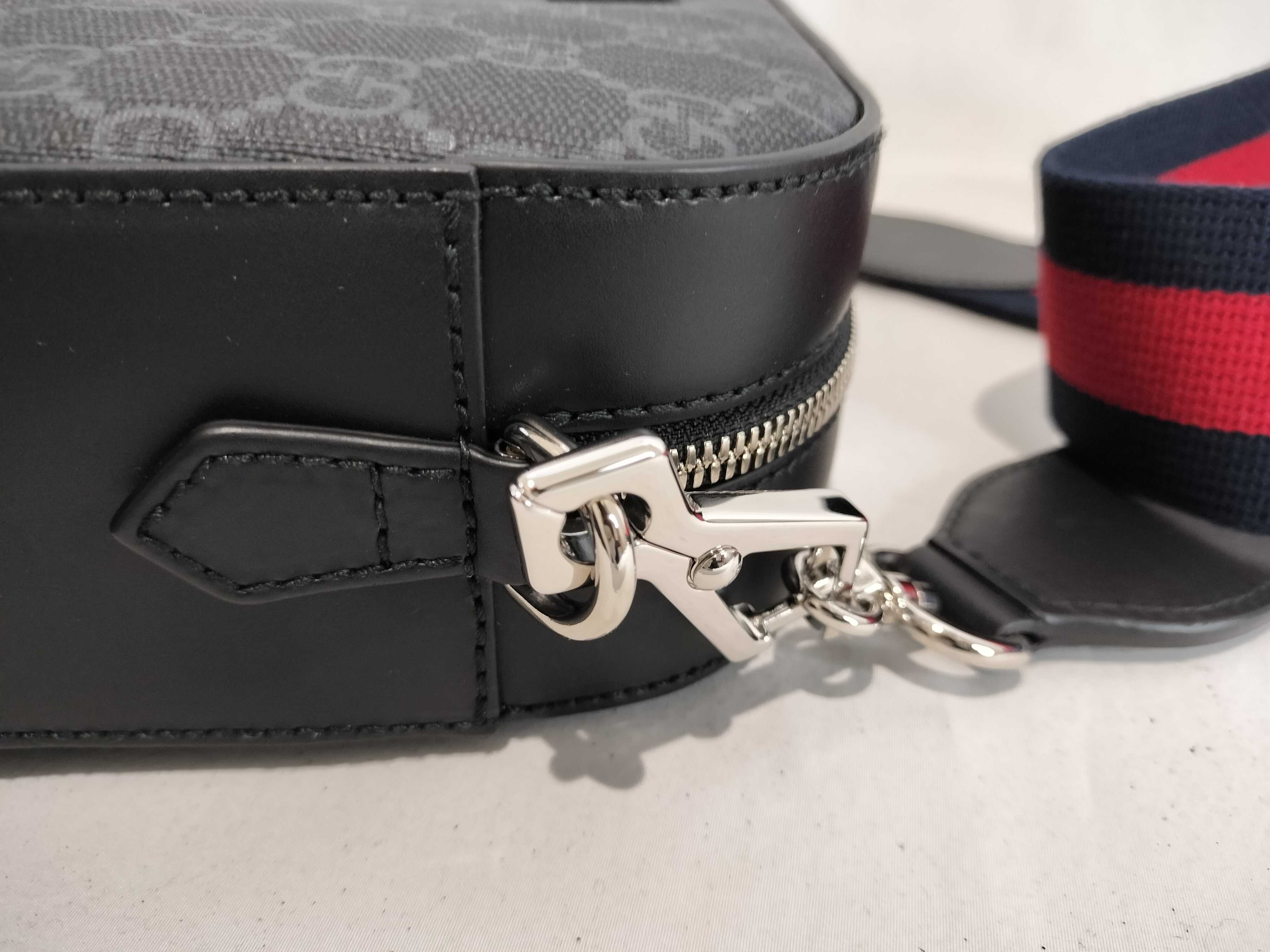 GG Supreme 574886 527620 Shoulder Bag — view 5
