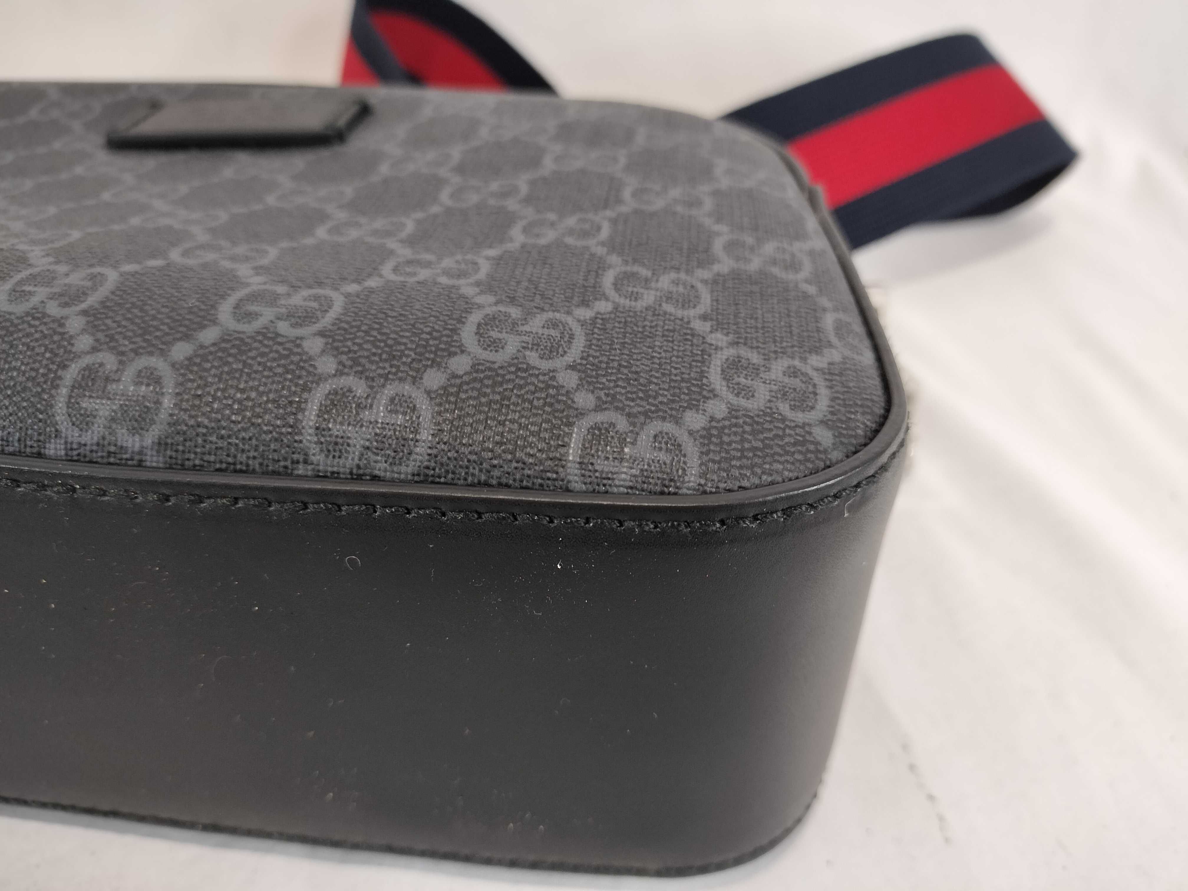 GG Supreme 574886 527620 Shoulder Bag — view 6