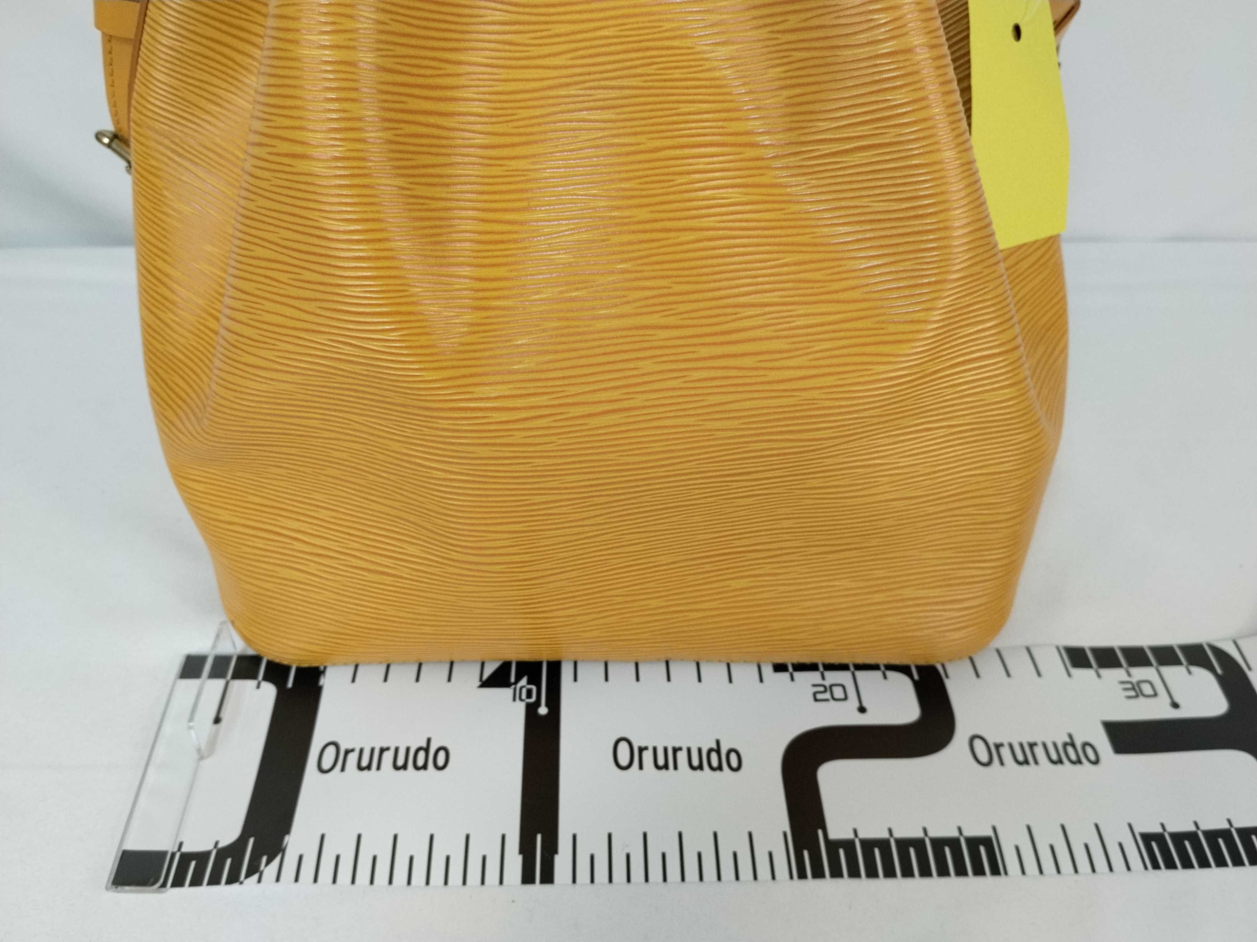 Epi M44109 Petit Noé Tassili Yellow Shoulder Bag — view 2