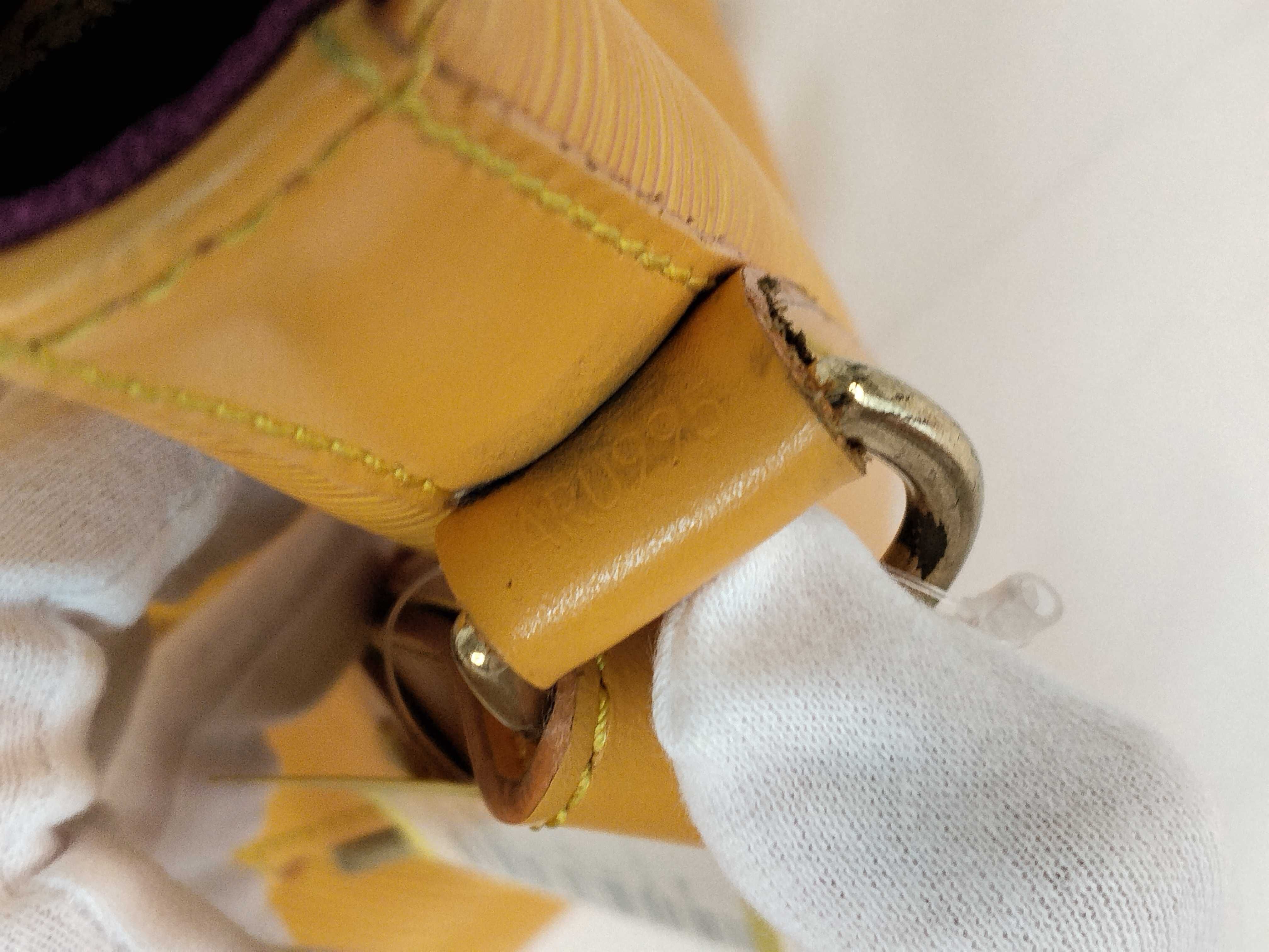 Epi M44109 Petit Noé Tassili Yellow Shoulder Bag — view 11