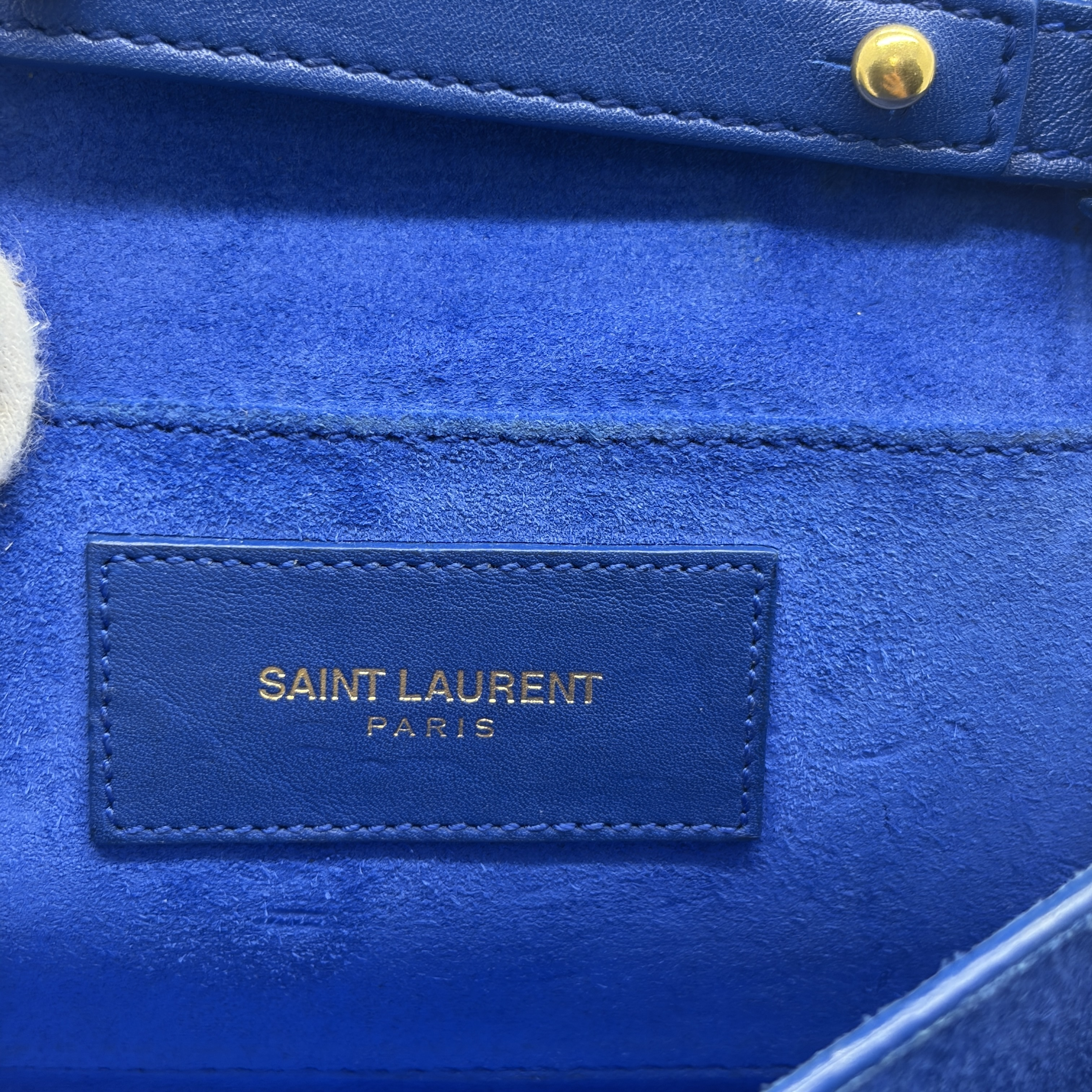 Classic Y Crossbody Bag Shoulder Bag — view 10