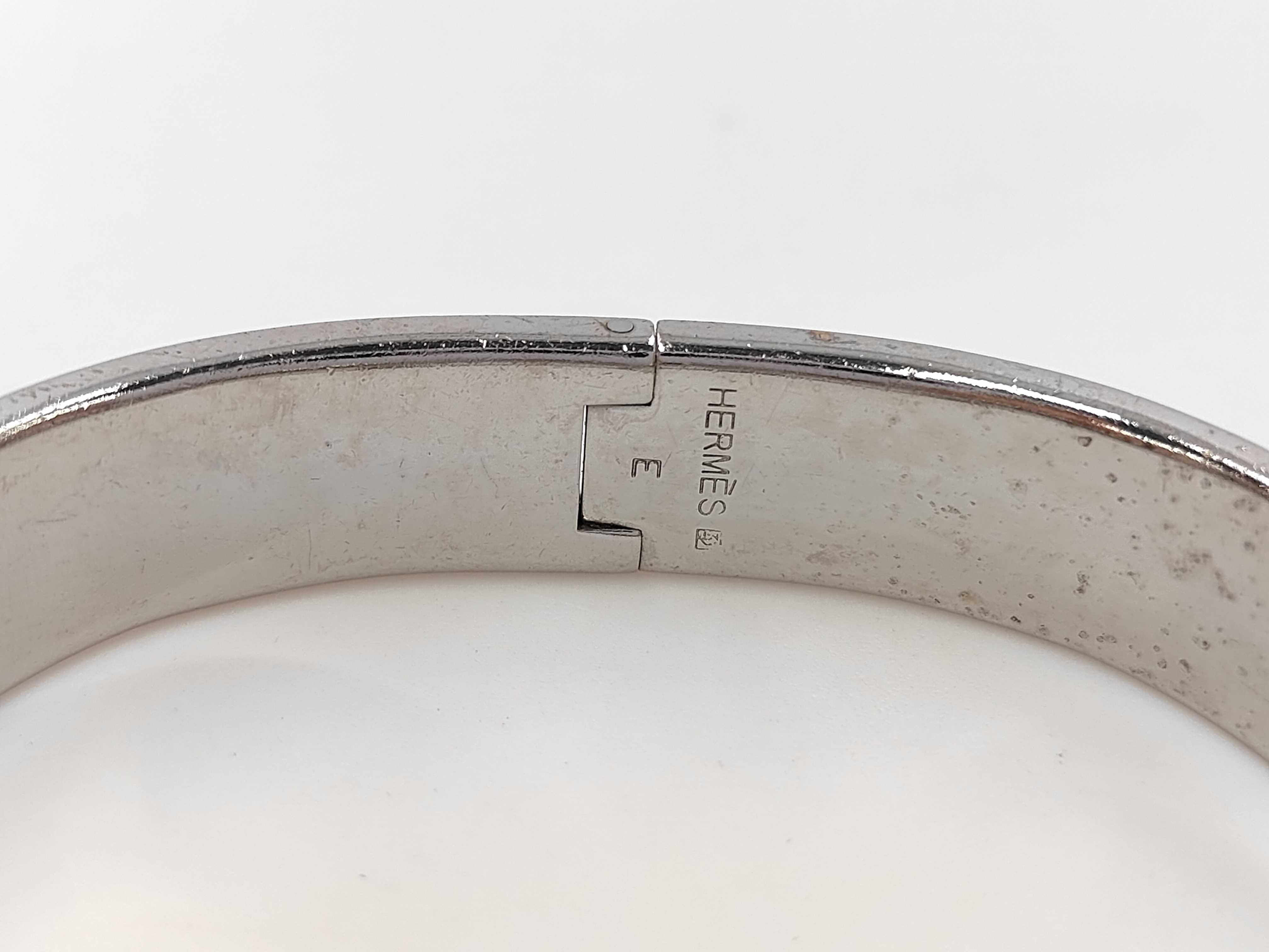 Click Crack Silver Bracelet Bracelet/Bangle — view 2