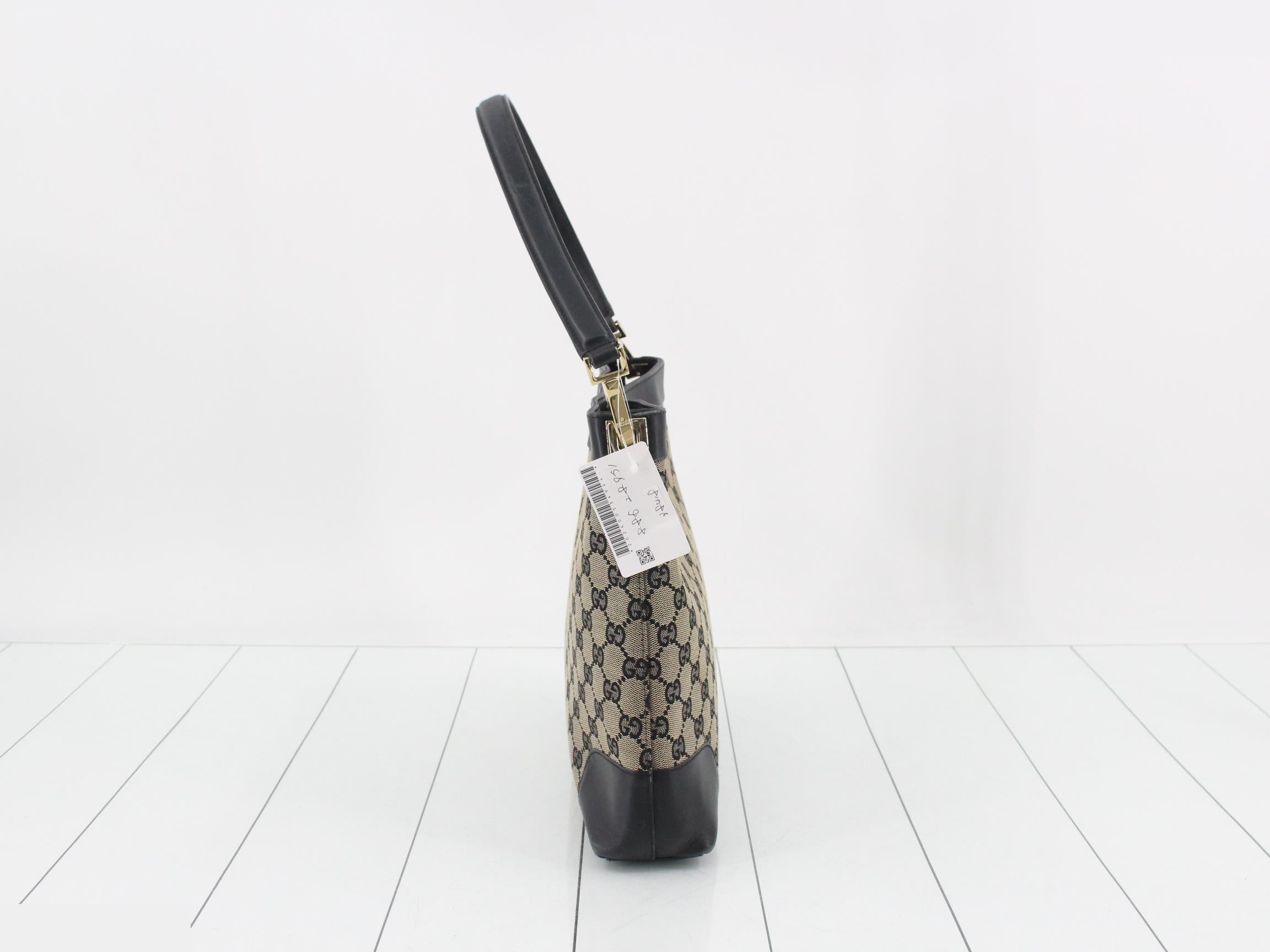 GG Canvas Shoulder Bag — view 3