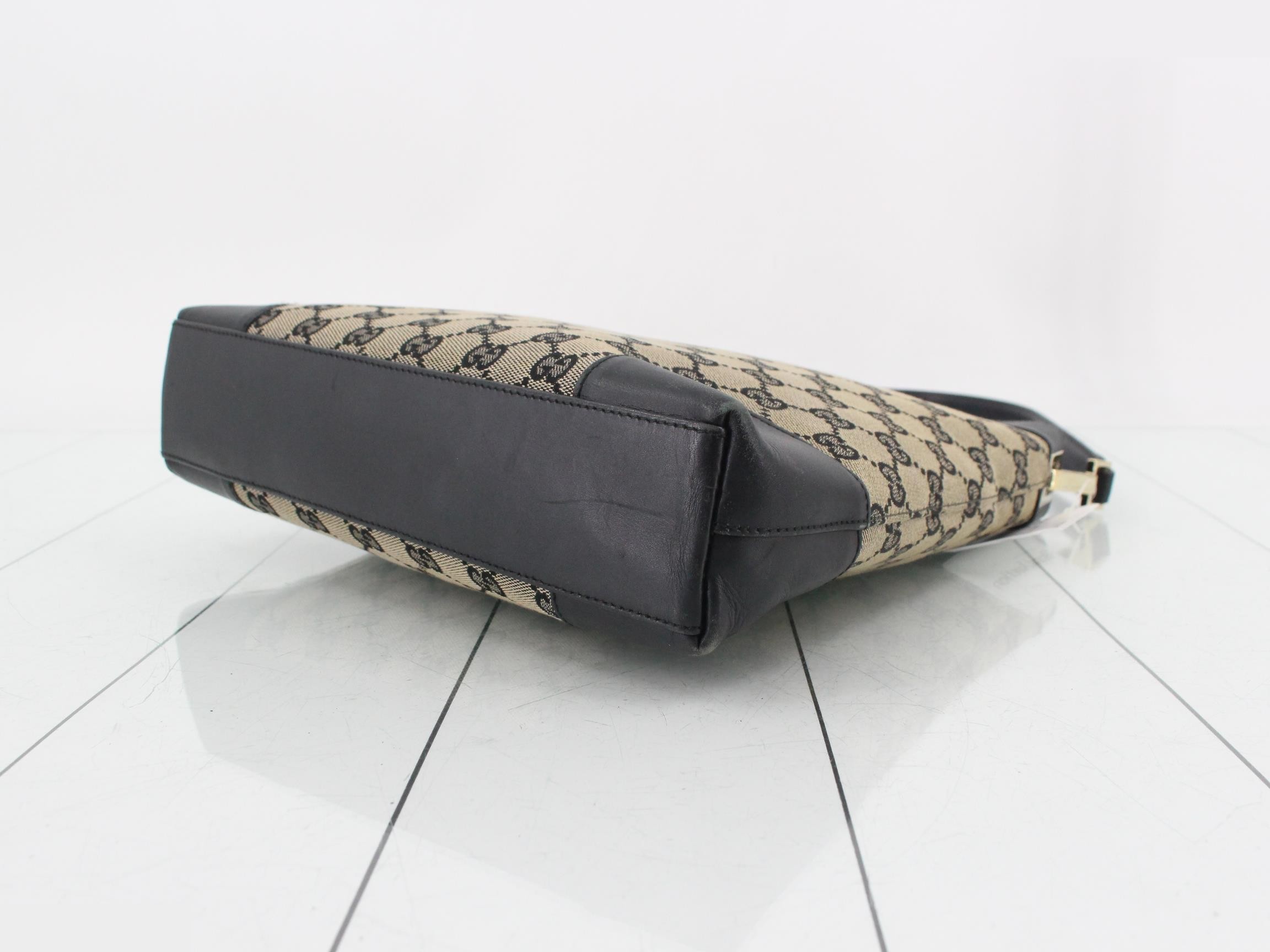 GG Canvas Shoulder Bag — view 6