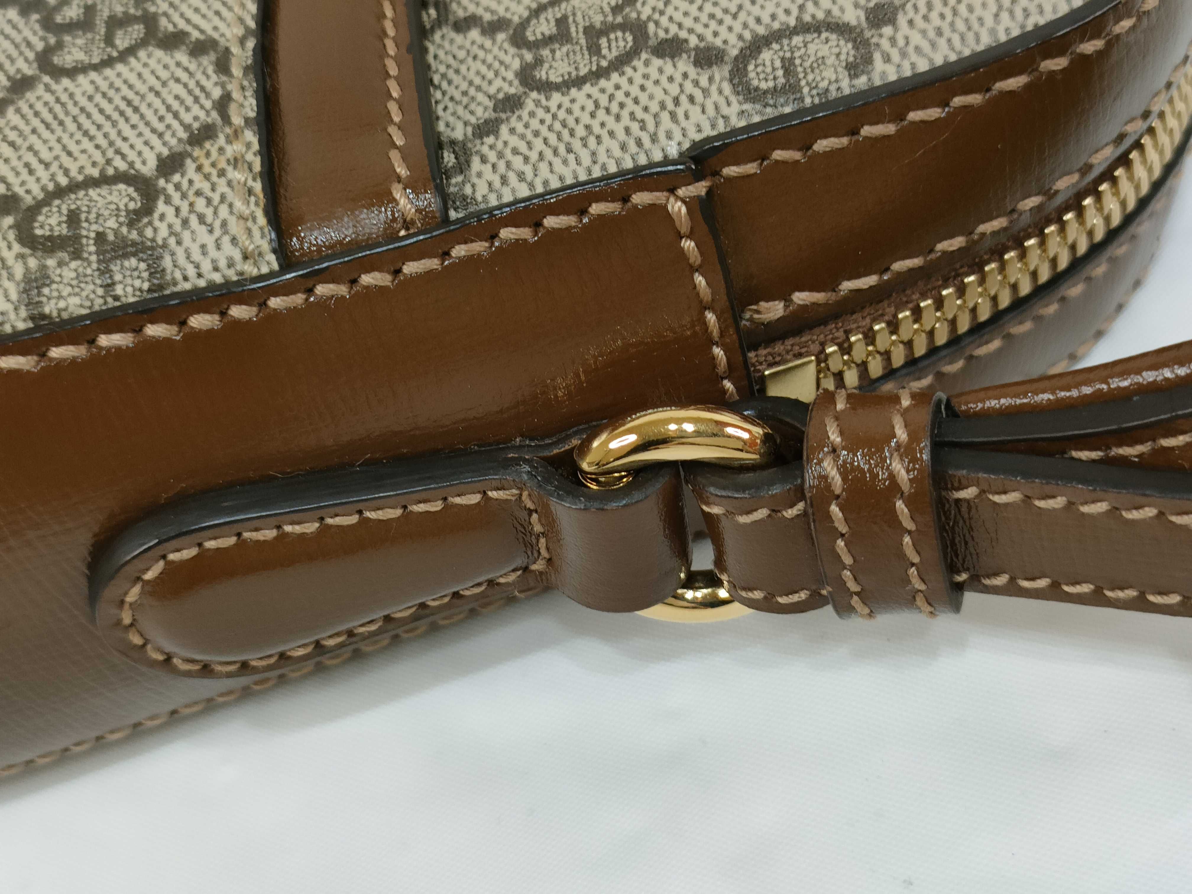 GG Supreme Shoulder Bag 675891 (Brown) with Bag — view 4