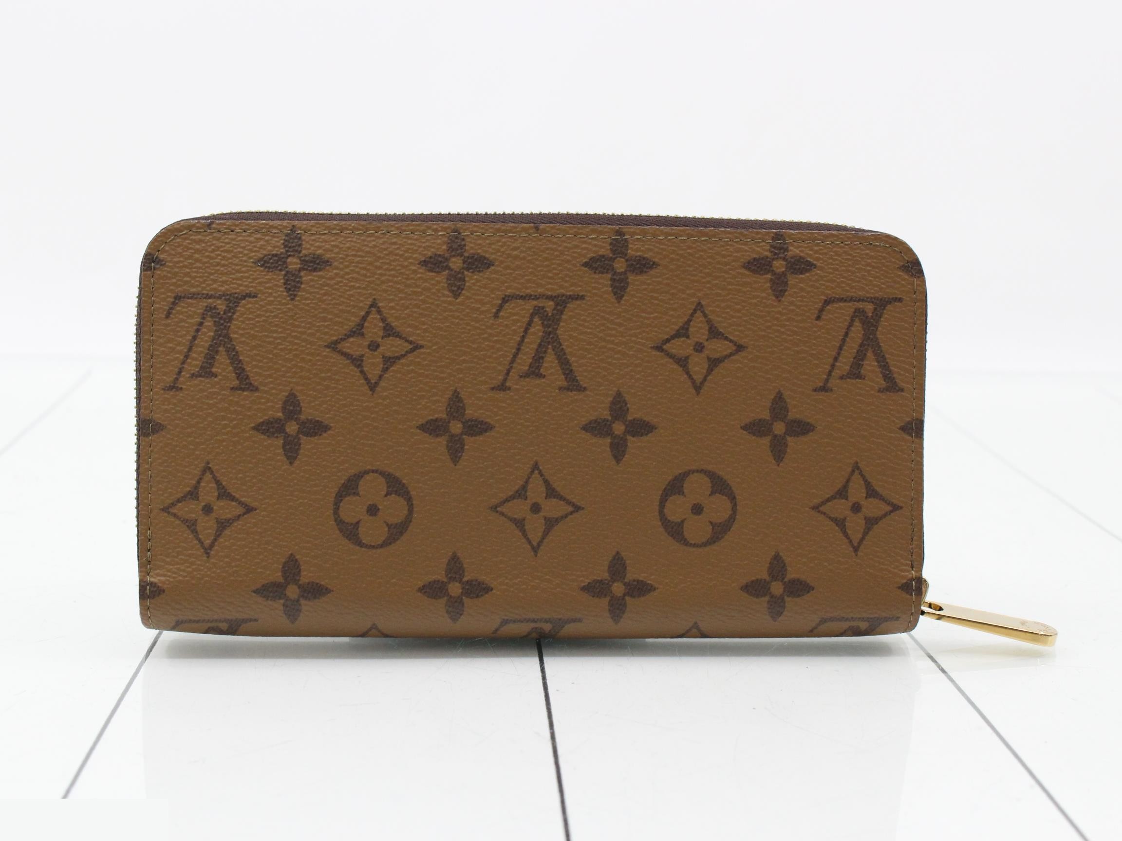 M82444 Monogram Reverse Zippy Wallet — view 2