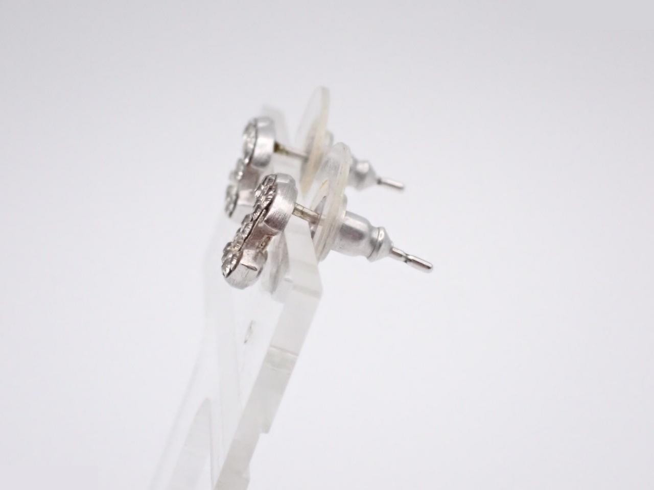 Earrings — view 3