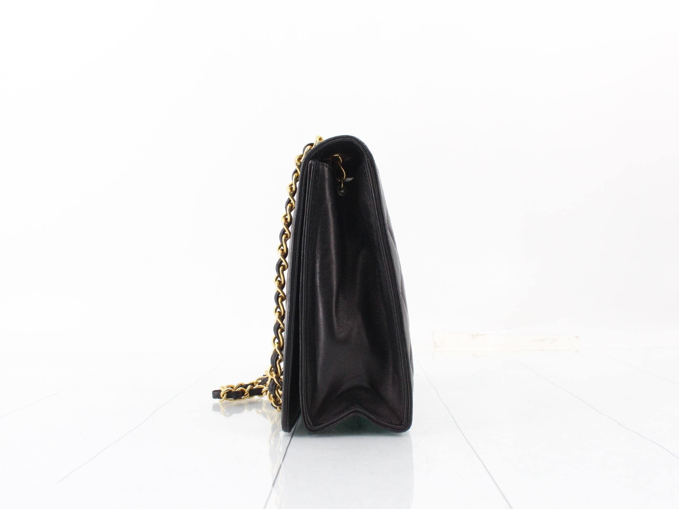 Matelassé (bag) - Shoulder bag — view 3