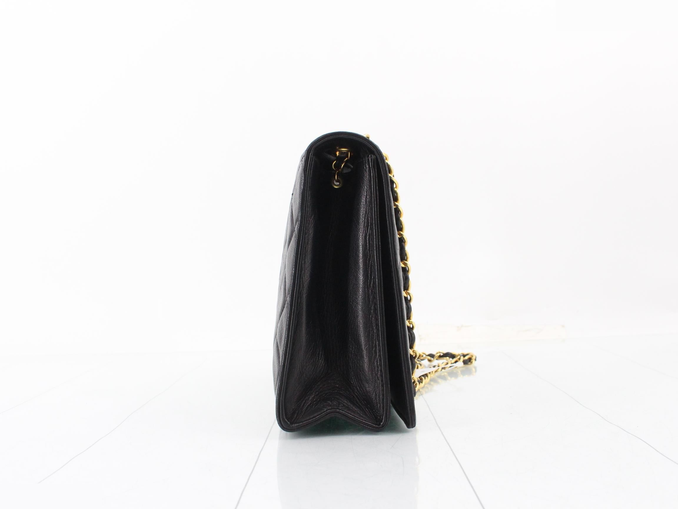 Matelassé (bag) - Shoulder bag — view 4