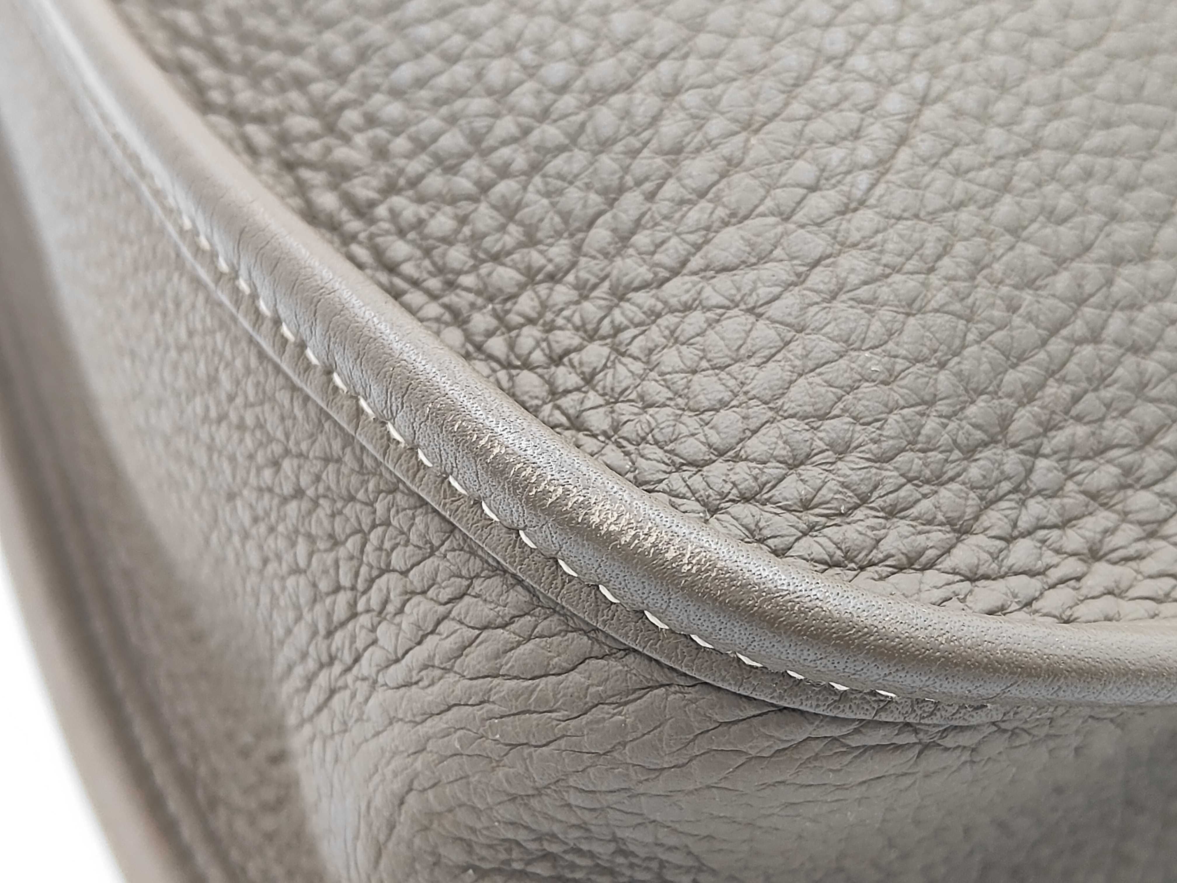Evelyne PM3 Etoupe M Shoulder Bag — view 12