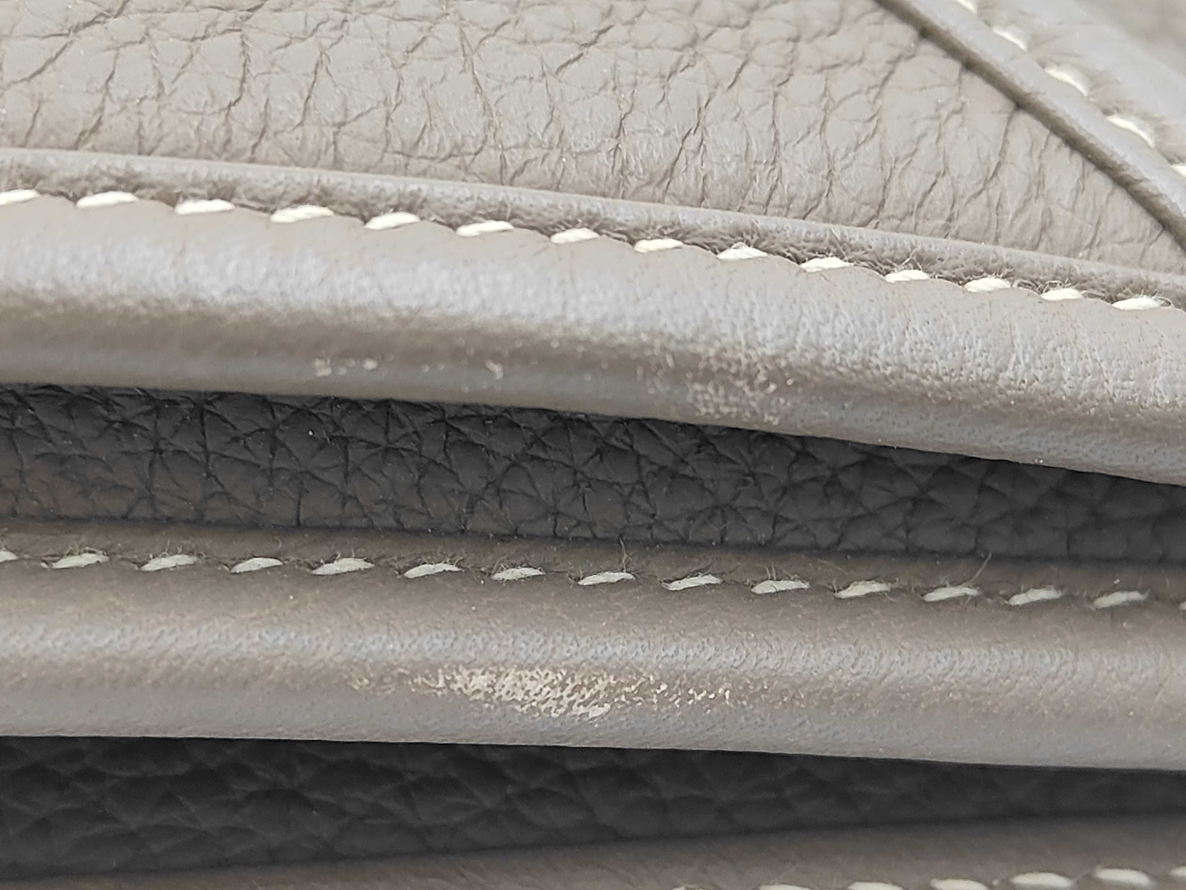 Evelyne PM3 Etoupe M Shoulder Bag — view 14