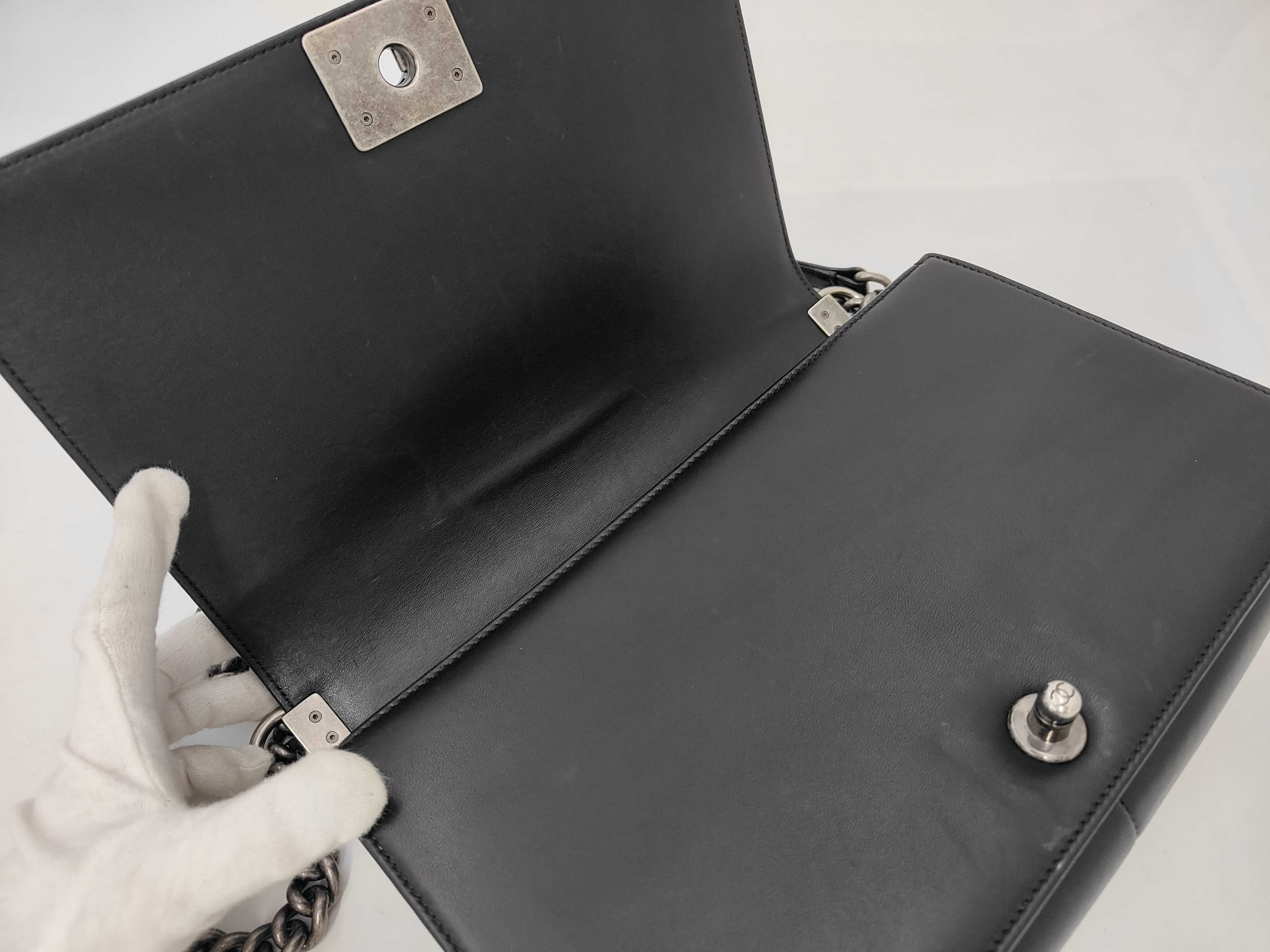 Boy Chanel Chain Shoulder Bag — view 8