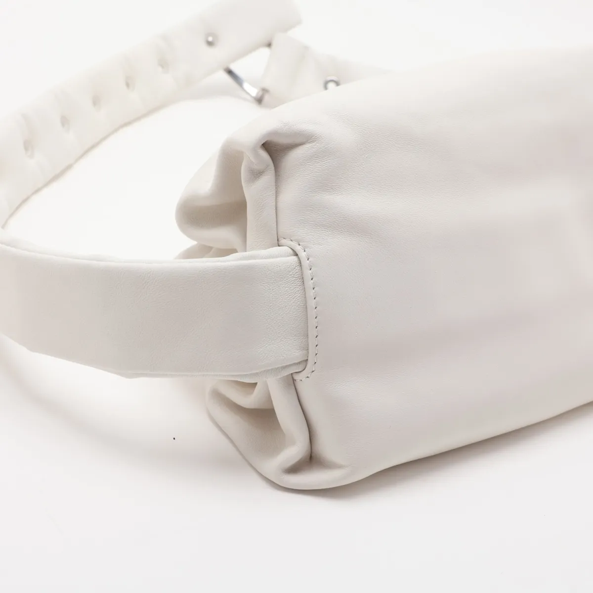 The Body Pouch Leather Body Bag White — view 4