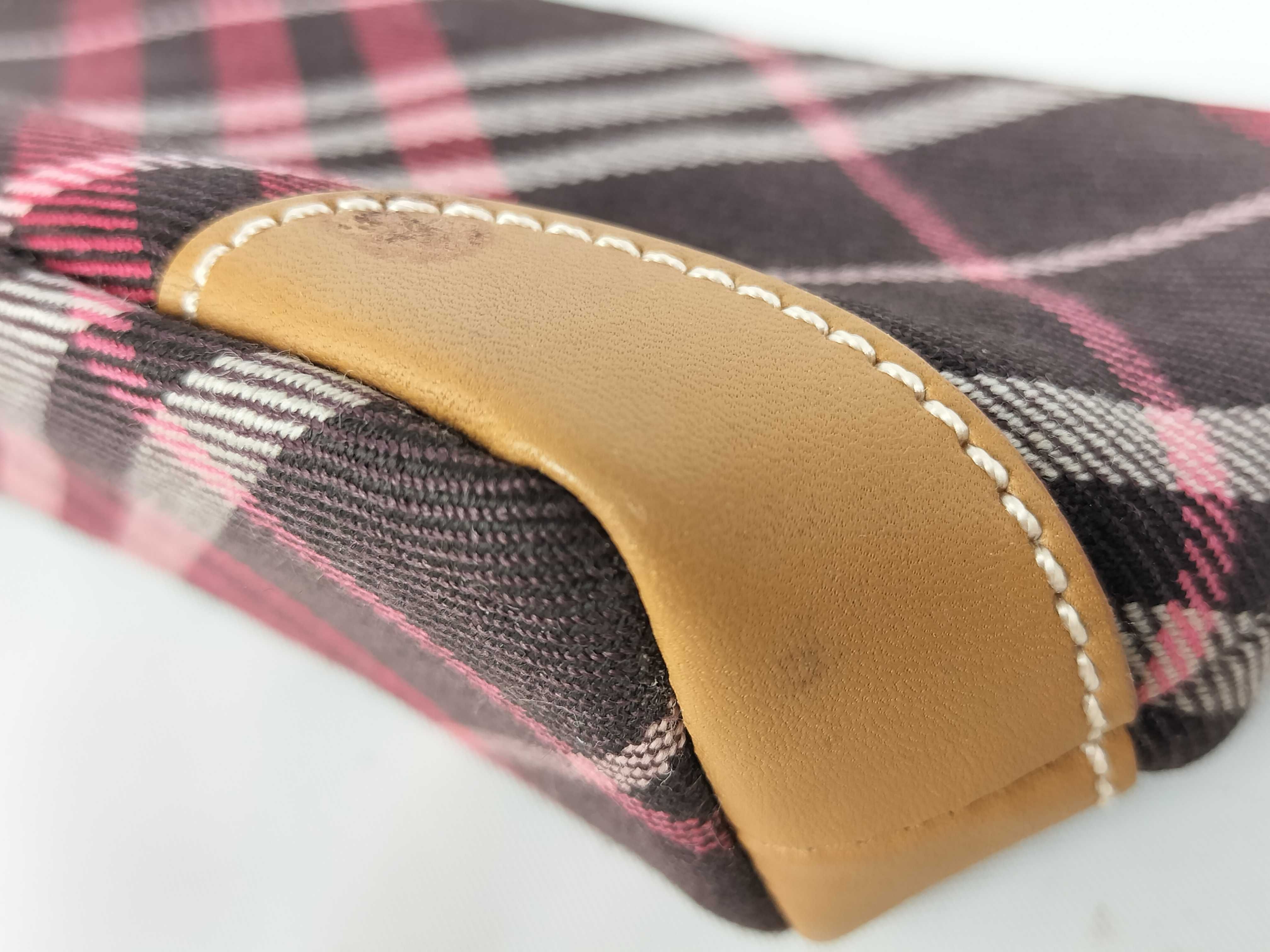 Blue Label Nova Check Pouch and other accessories — view 2