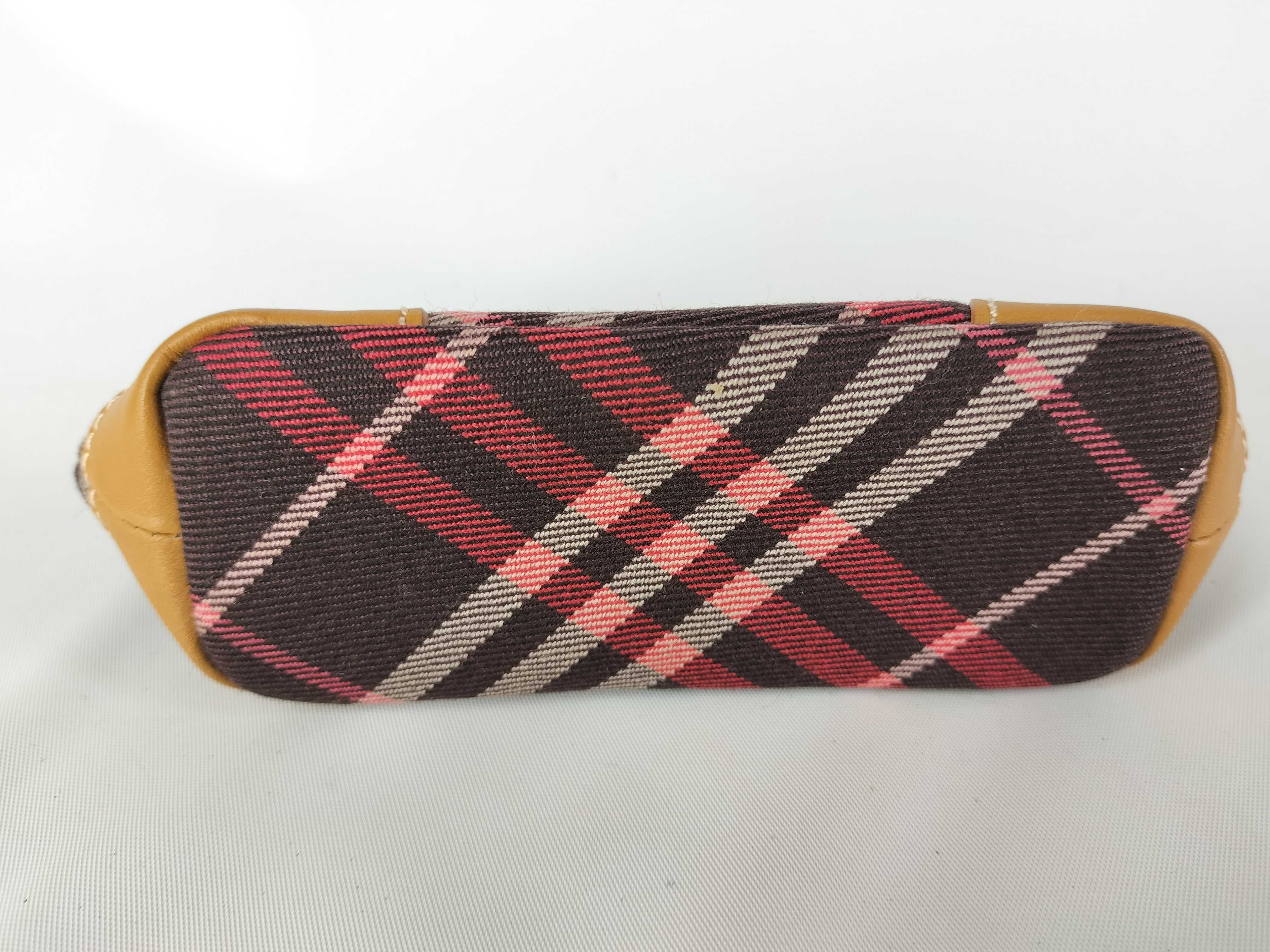 Blue Label Nova Check Pouch and other accessories — view 3