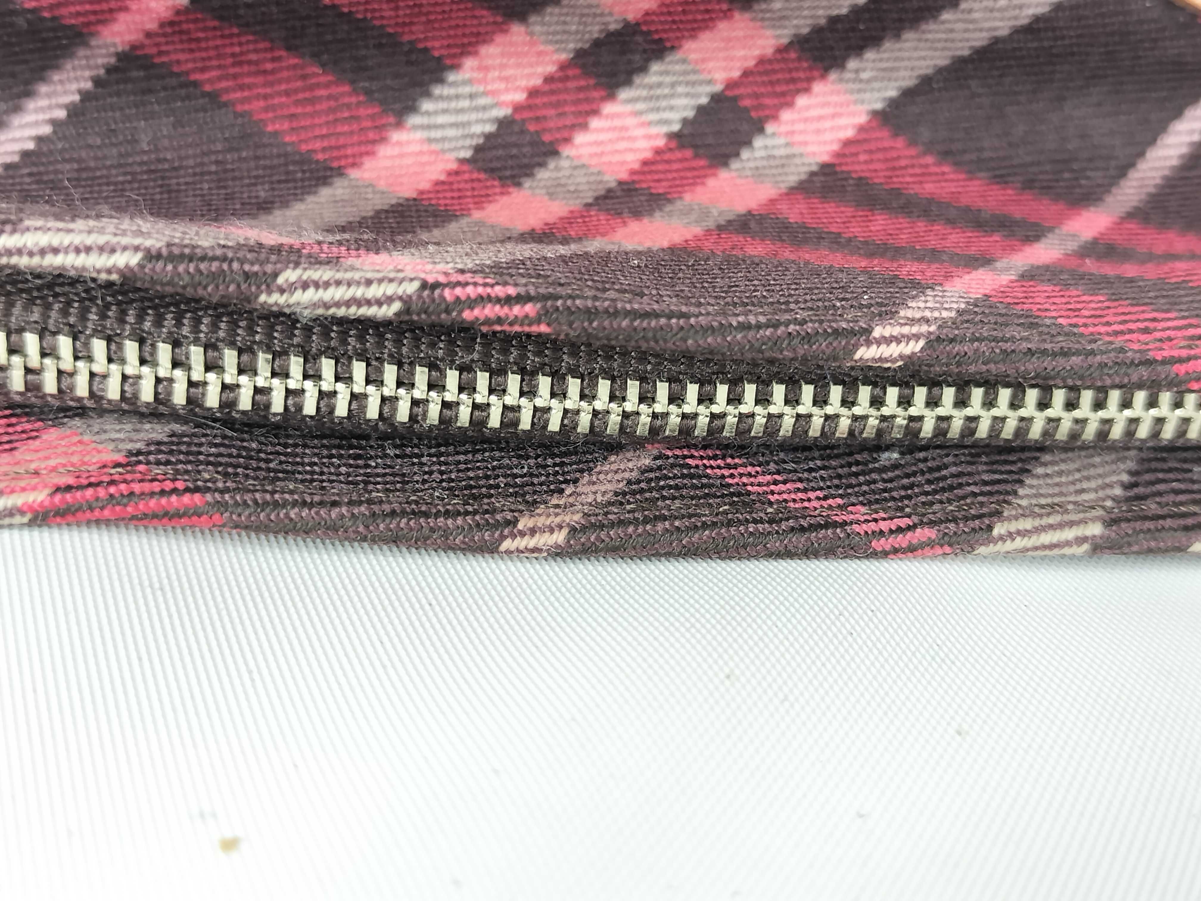Blue Label Nova Check Pouch and other accessories — view 6