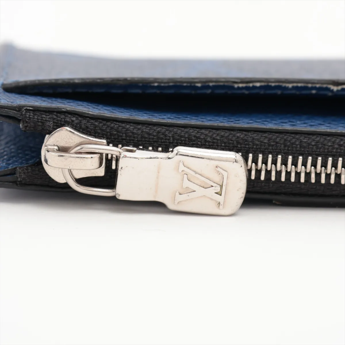 Taigarama Coin Card Holder M30270 Cobalt Fragment Case RFID Reactive — view 6