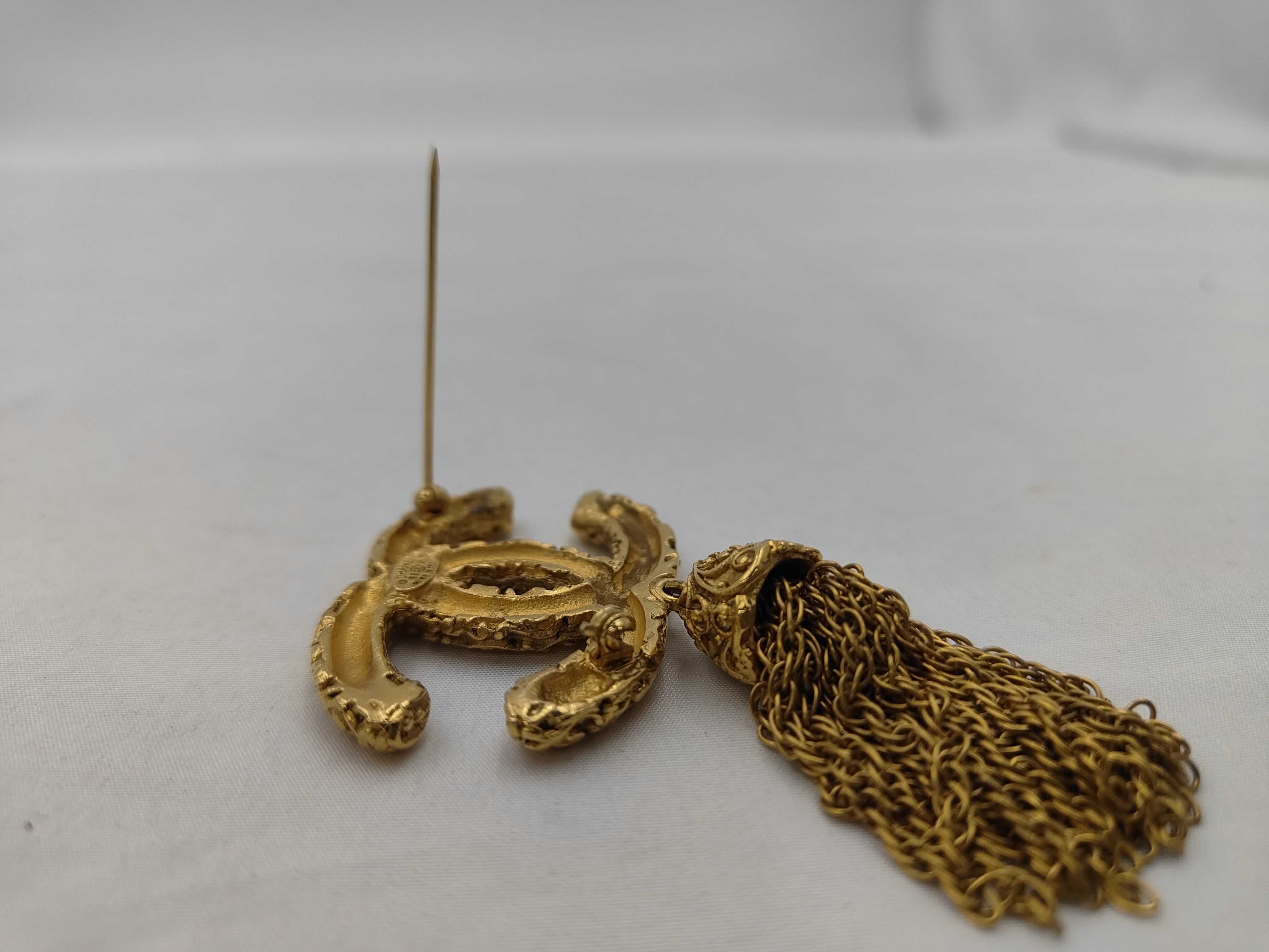 Coco Mark Lava Fringe Brooch Gold 93A Brooch — view 3