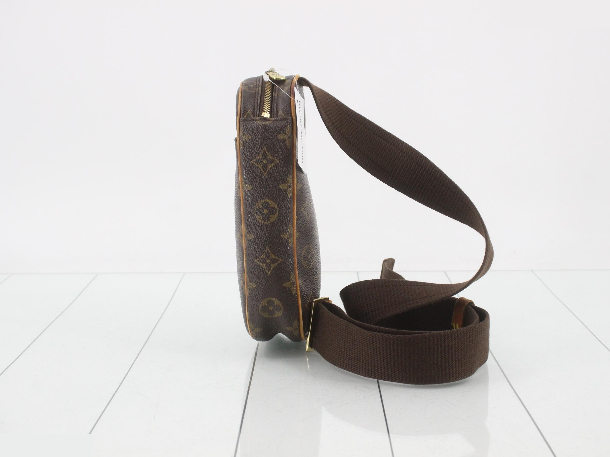 Pochette Gange — view 3