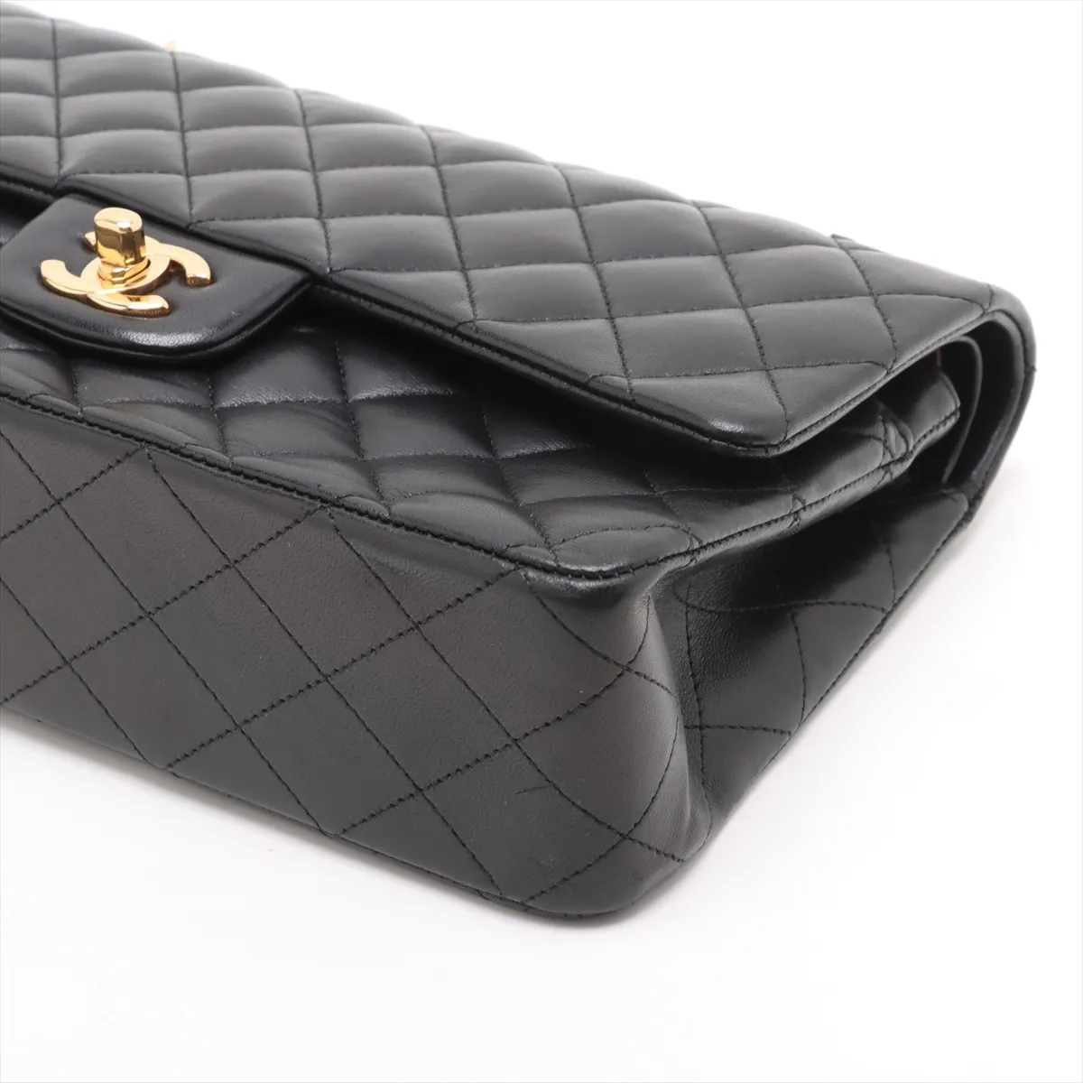 [Individually wrapped] Chanel Matelasse 25 Lambskin Double Flap Double Chain Bag Black Gold Hardware 16516822 16th Series A01112 — view 3