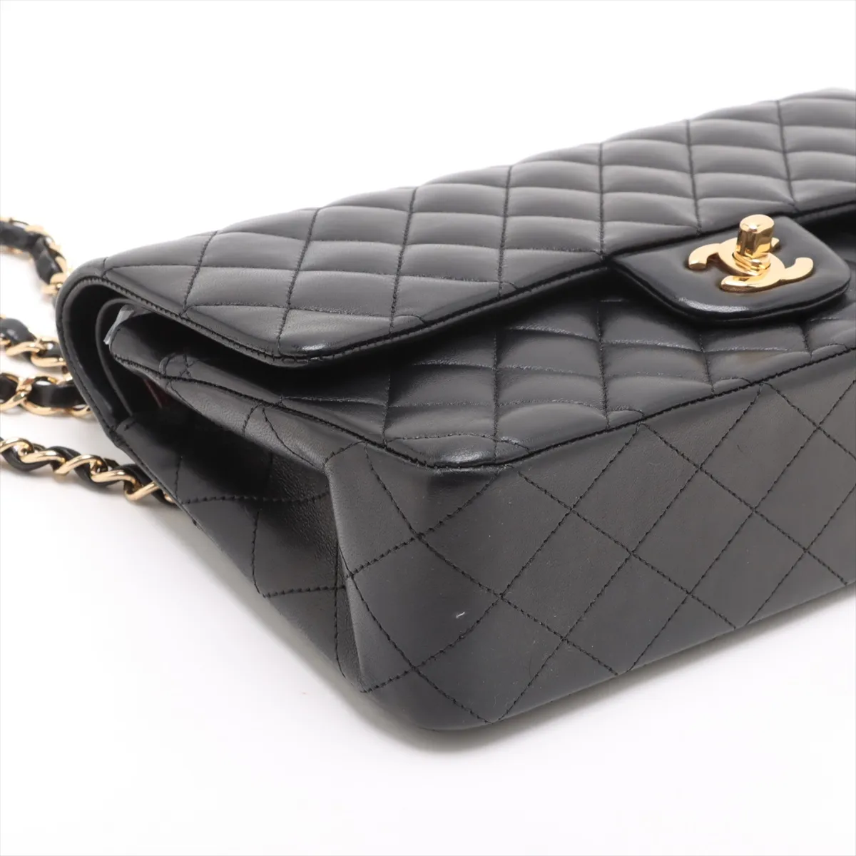 [Individually wrapped] Chanel Matelasse 25 Lambskin Double Flap Double Chain Bag Black Gold Hardware 16516822 16th Series A01112 — view 4